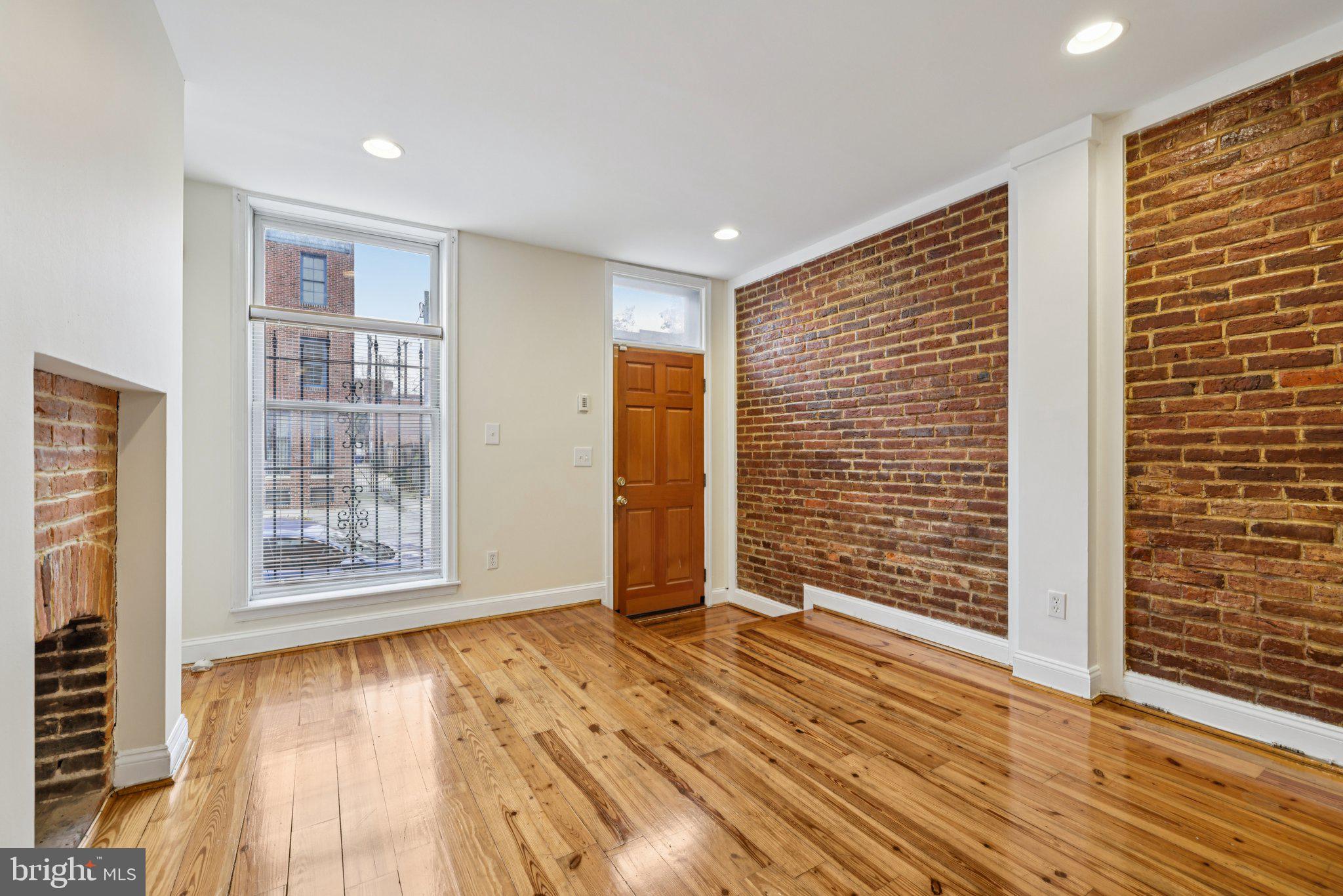 MOUNT CLARE - Residential