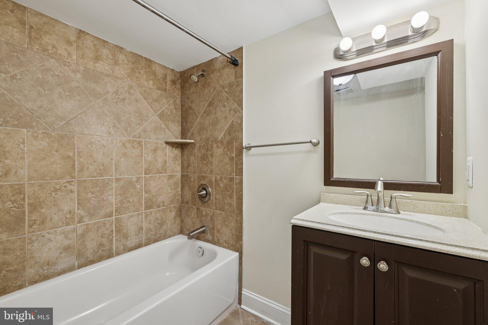 MOUNT CLARE - Residential