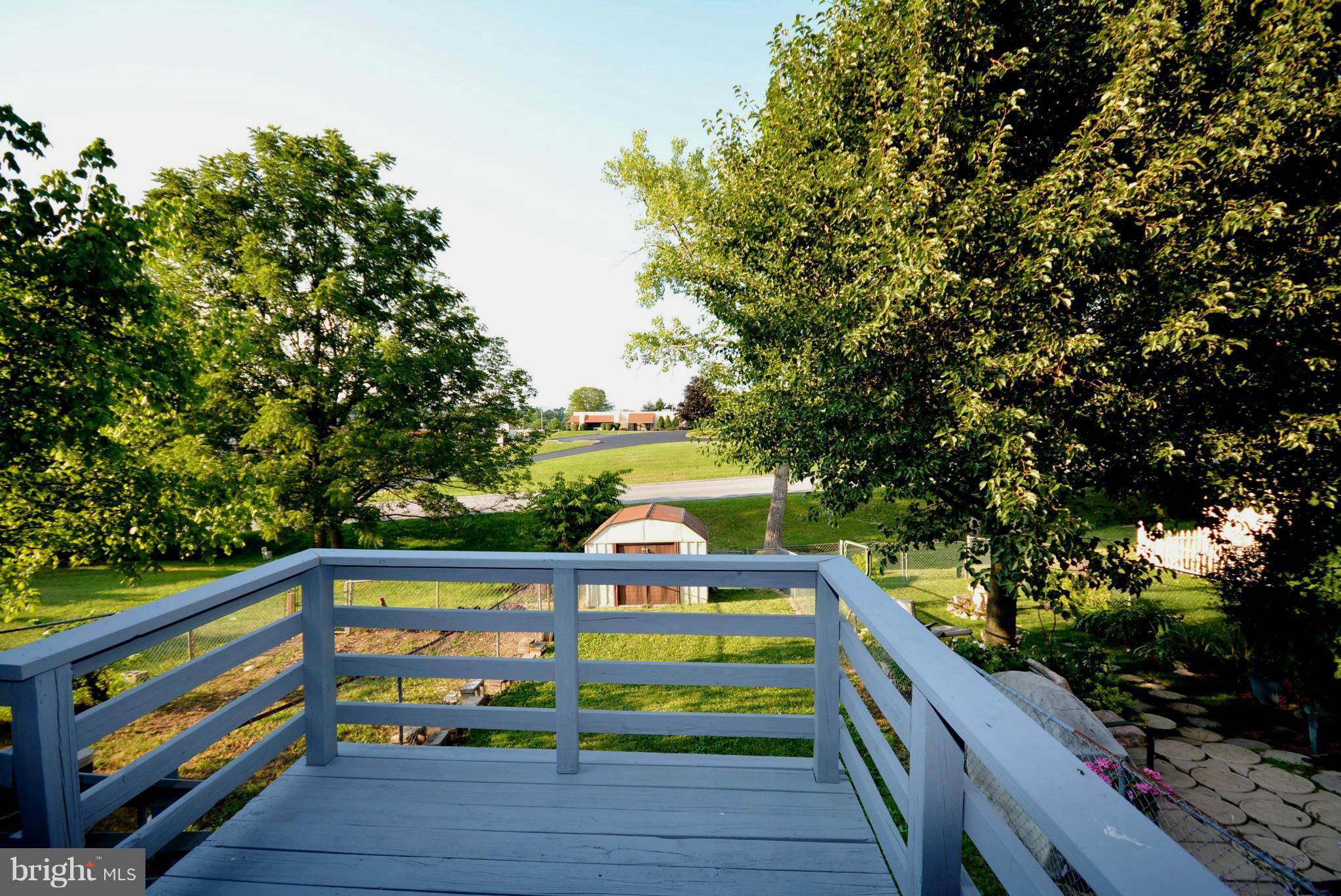 SOUTH HAMPTON TOWNHOUSE - Residential