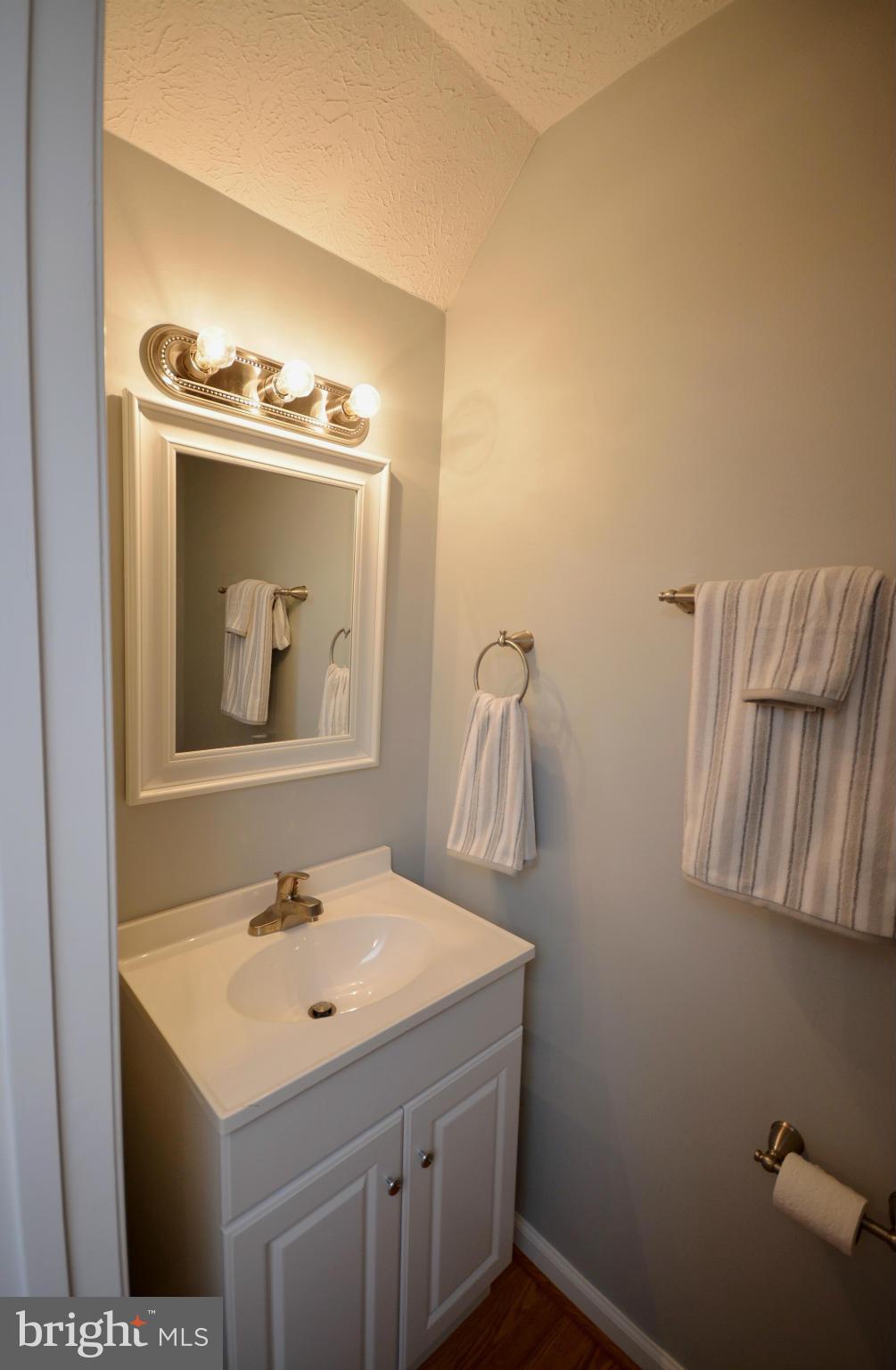 SOUTH HAMPTON TOWNHOUSE - Residential