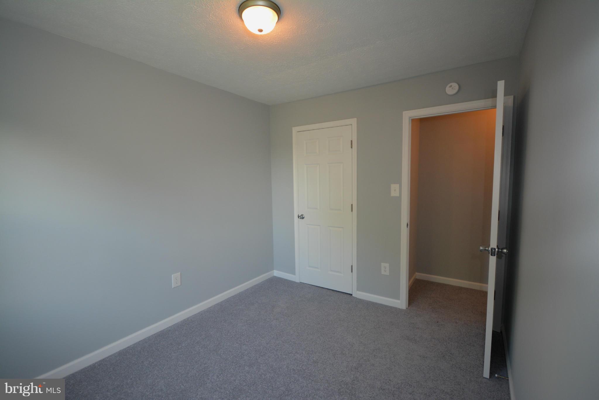 SOUTH HAMPTON TOWNHOUSE - Residential