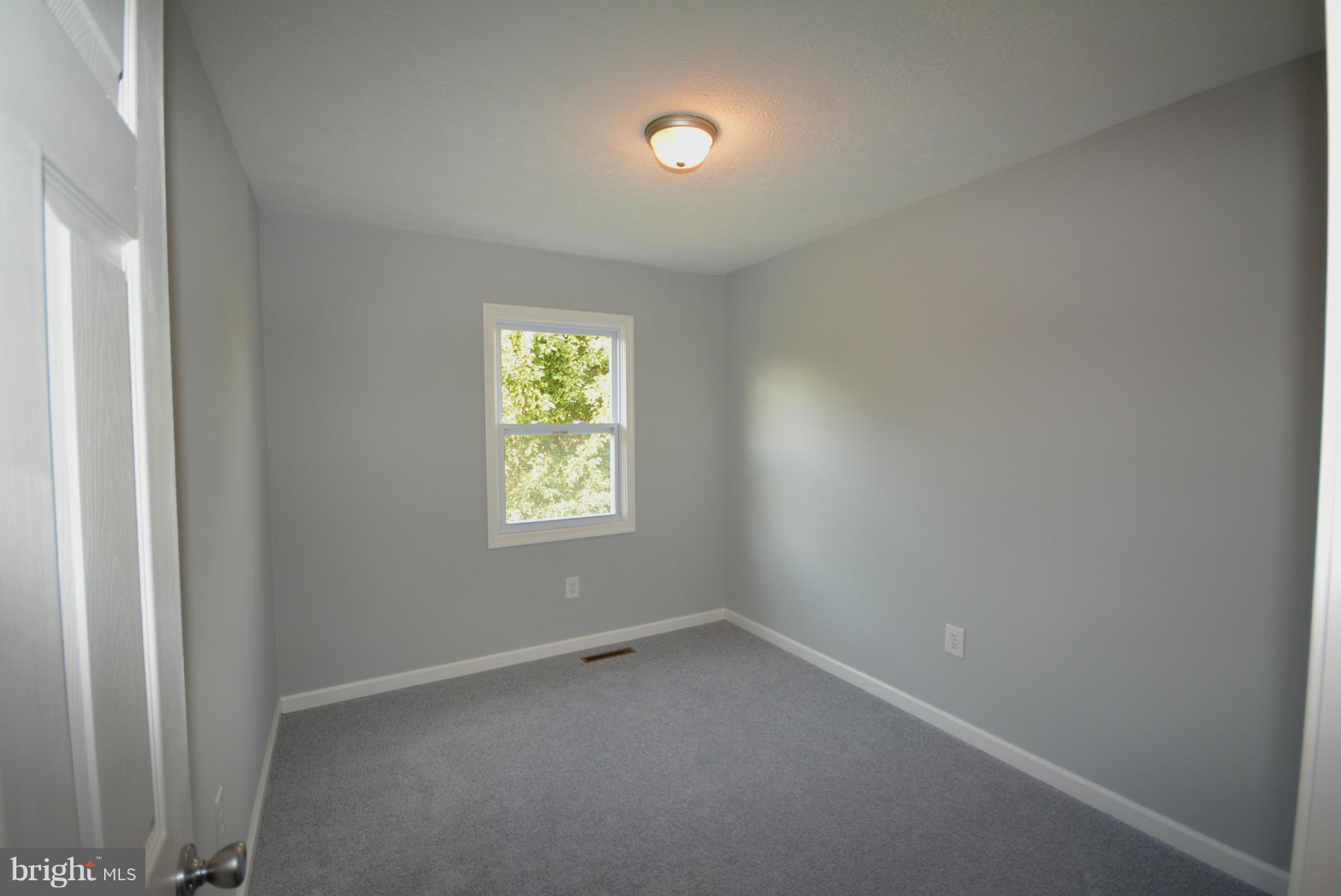 SOUTH HAMPTON TOWNHOUSE - Residential