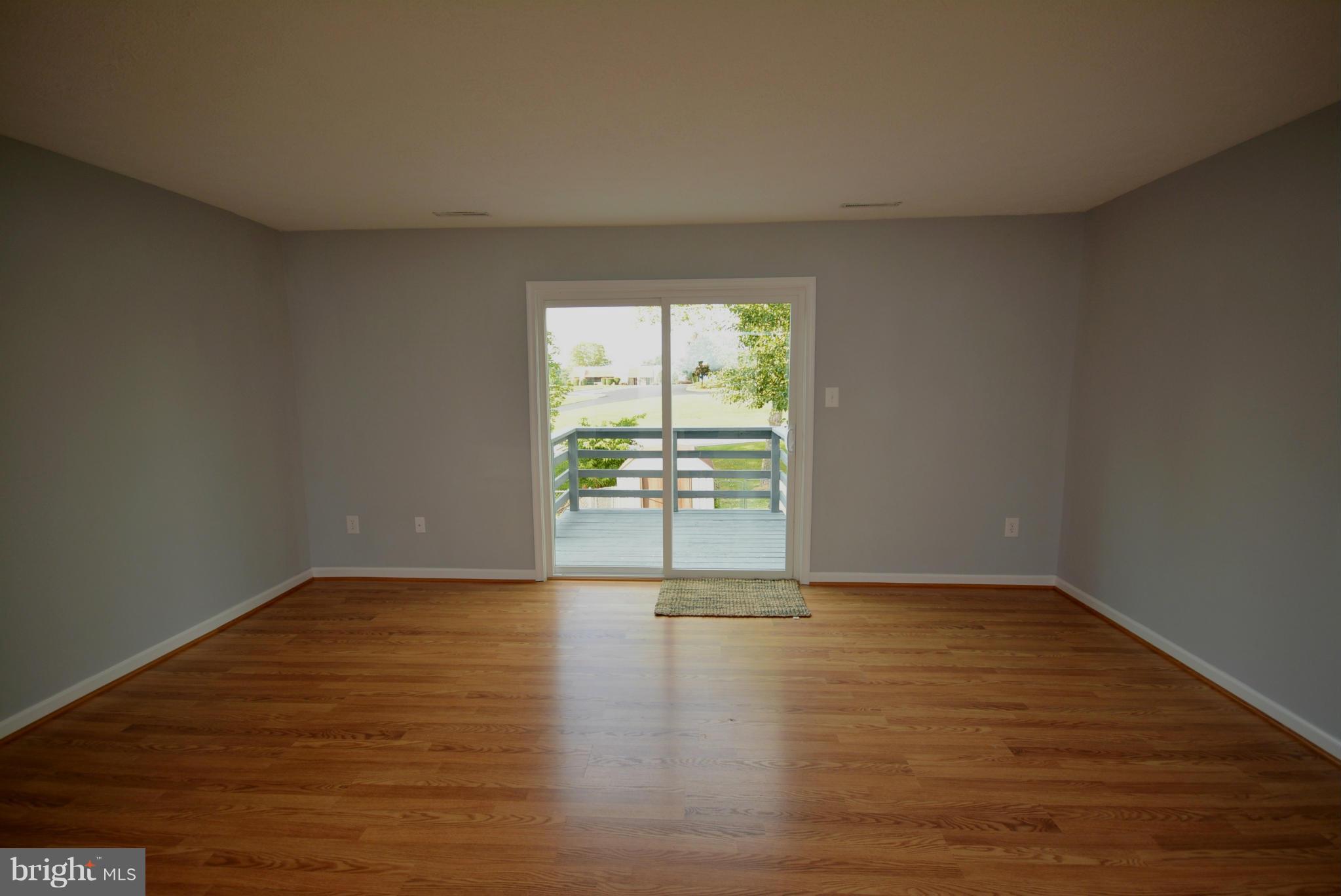 SOUTH HAMPTON TOWNHOUSE - Residential