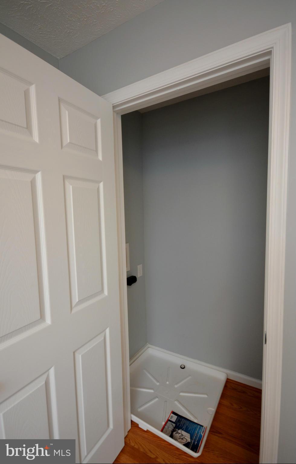 SOUTH HAMPTON TOWNHOUSE - Residential