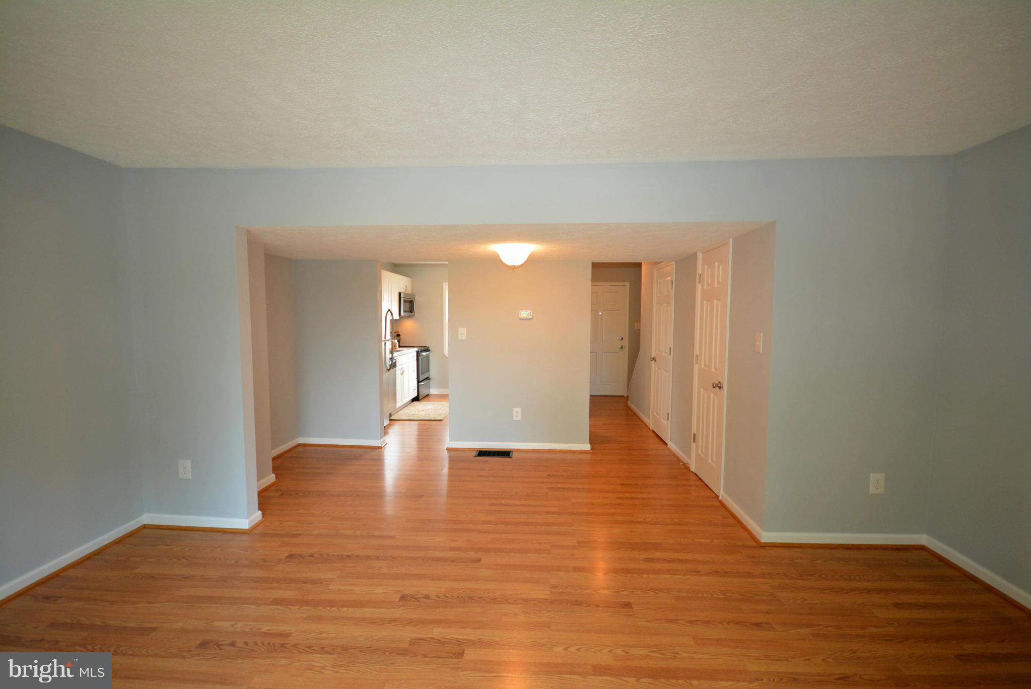 SOUTH HAMPTON TOWNHOUSE - Residential