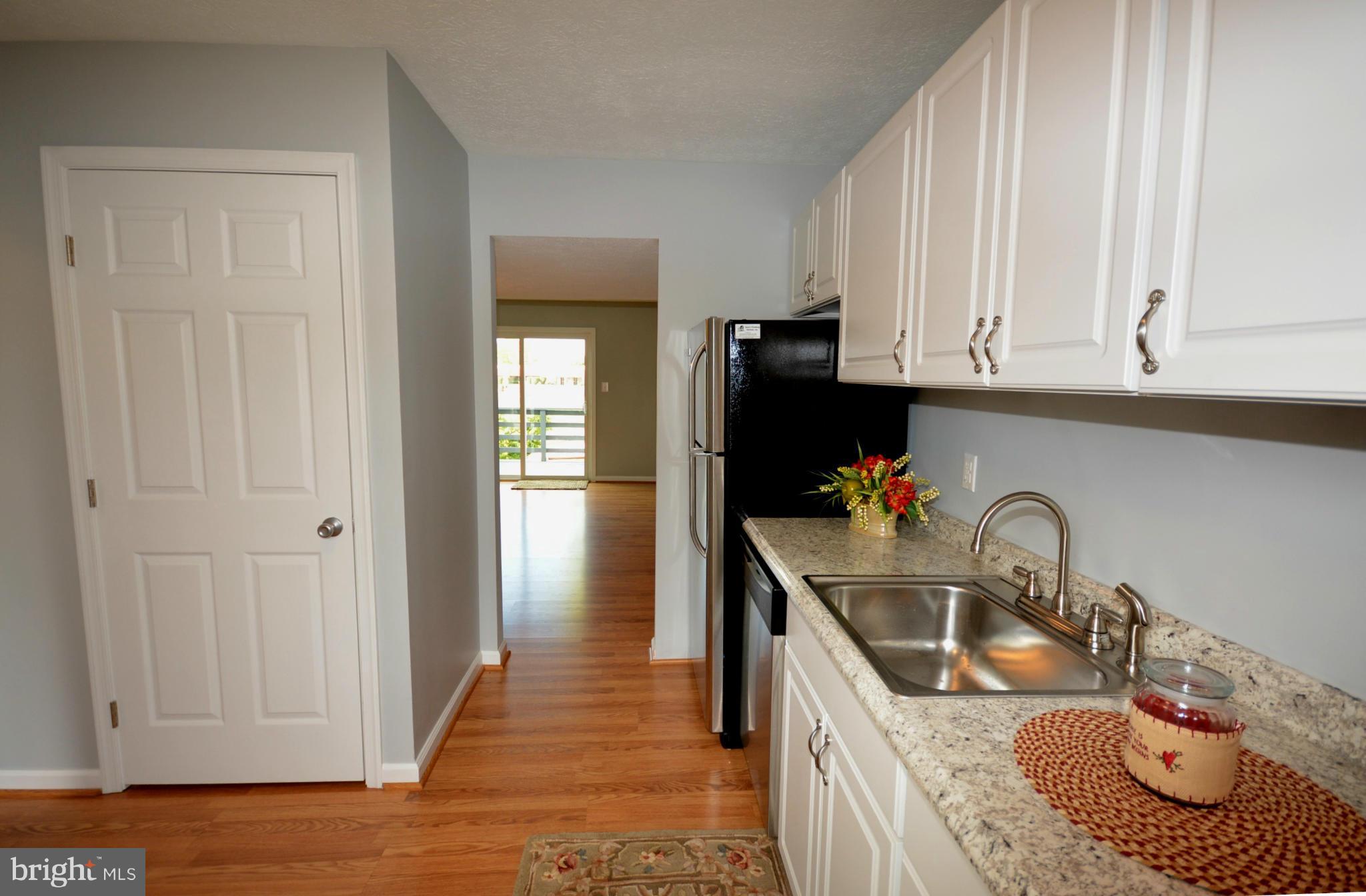 SOUTH HAMPTON TOWNHOUSE - Residential