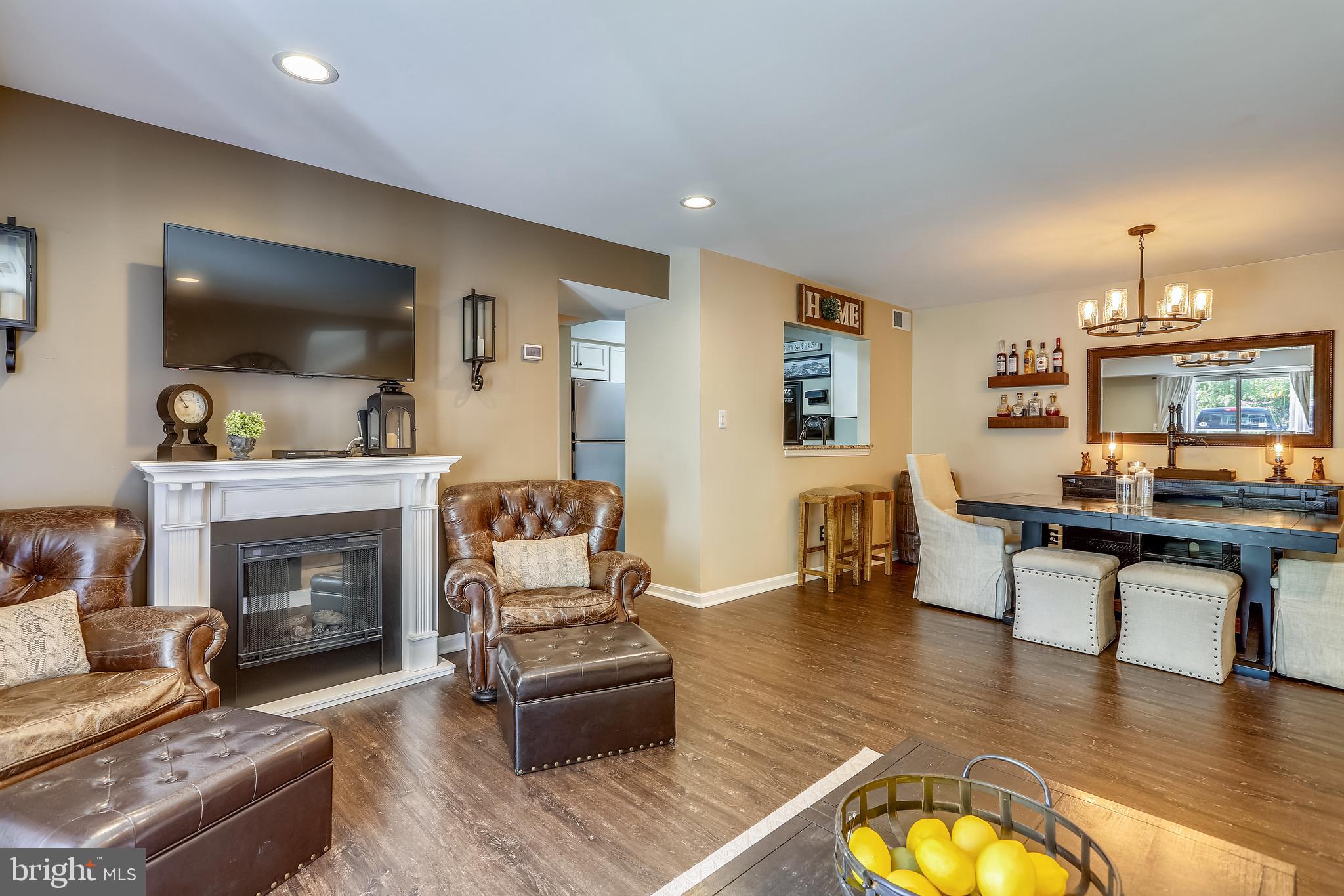 PONDS AT CENTREVILLE - Residential