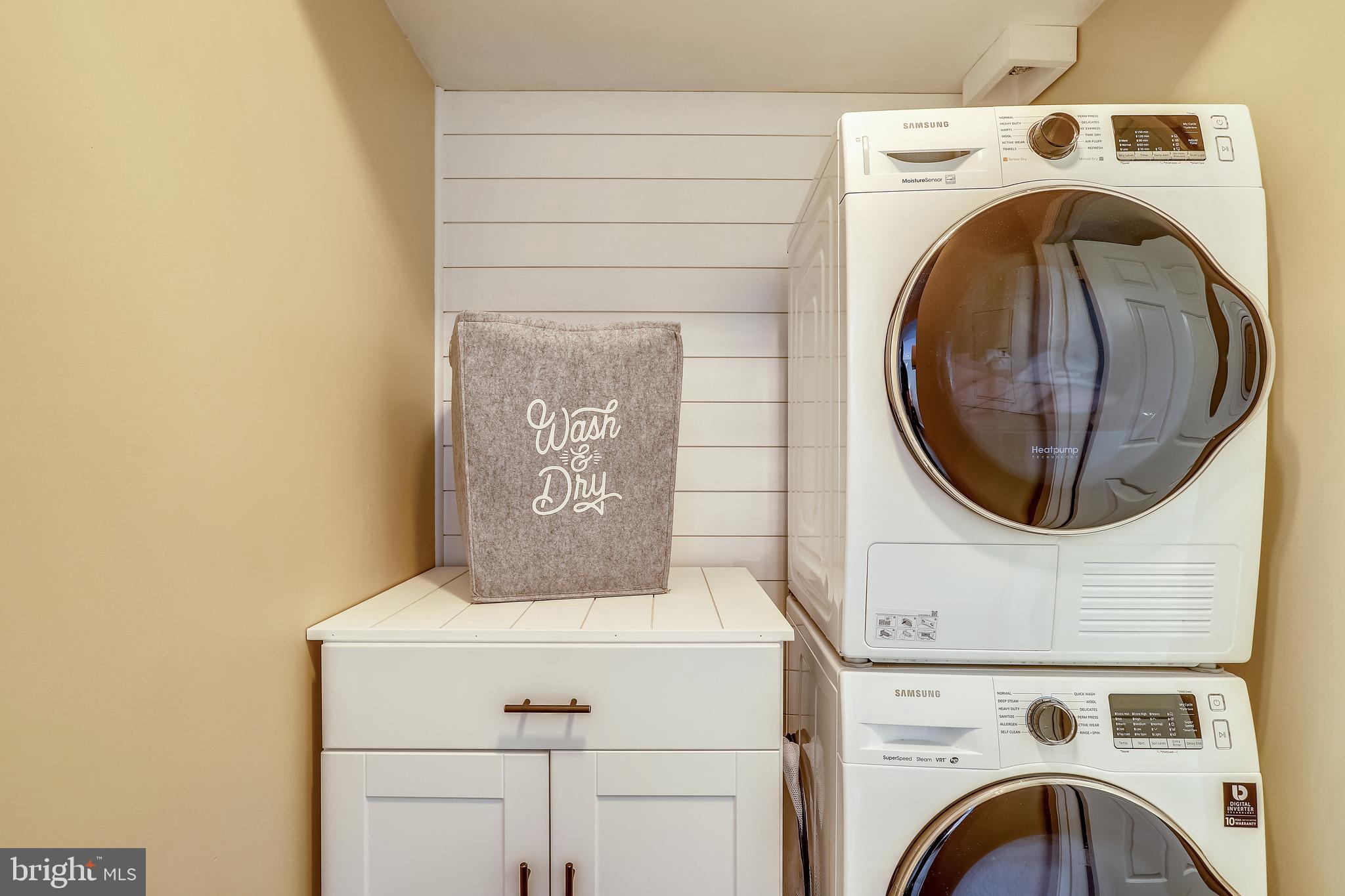 PONDS AT CENTREVILLE - Residential