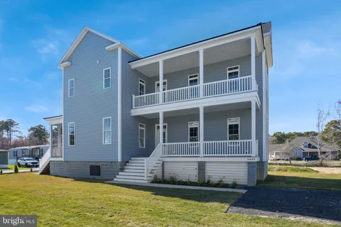 8046 Clarkson Lane, Chincoteague, VA MLS: VAAC2001100