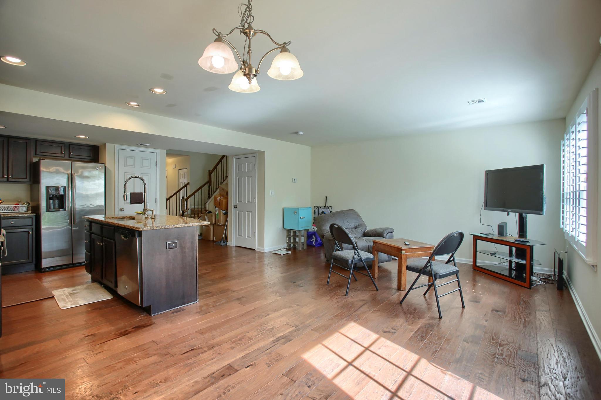 MELBOURNE PLACE II - Residential