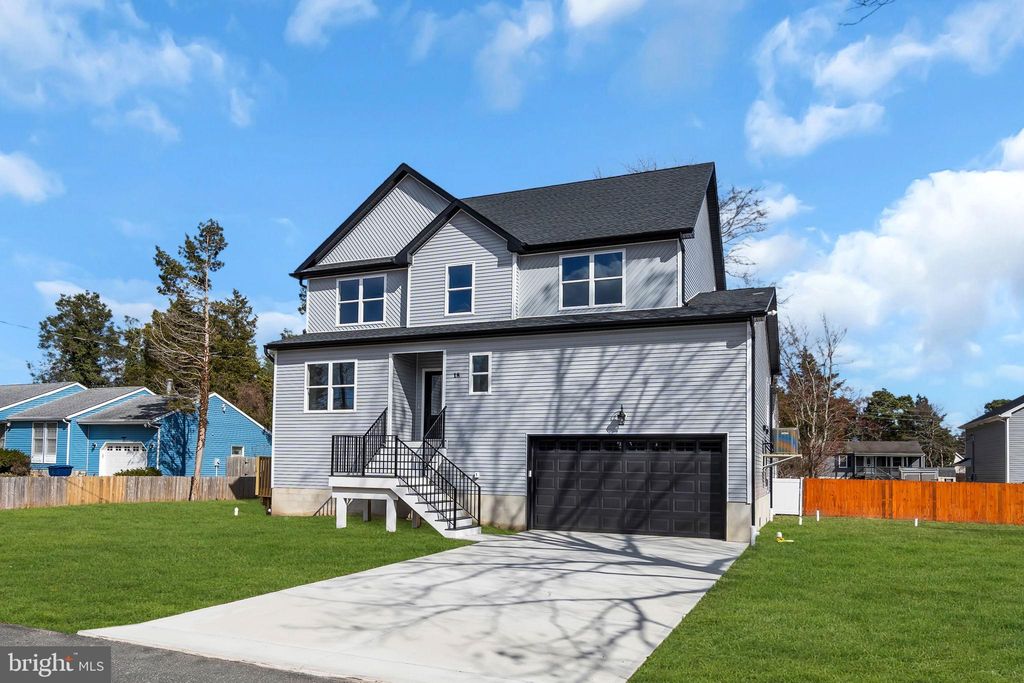 Photo of 16 Plantation Drive, LITTLE EGG HARBOR TWP, NJ 08087 (MLS # NJOC2040612)