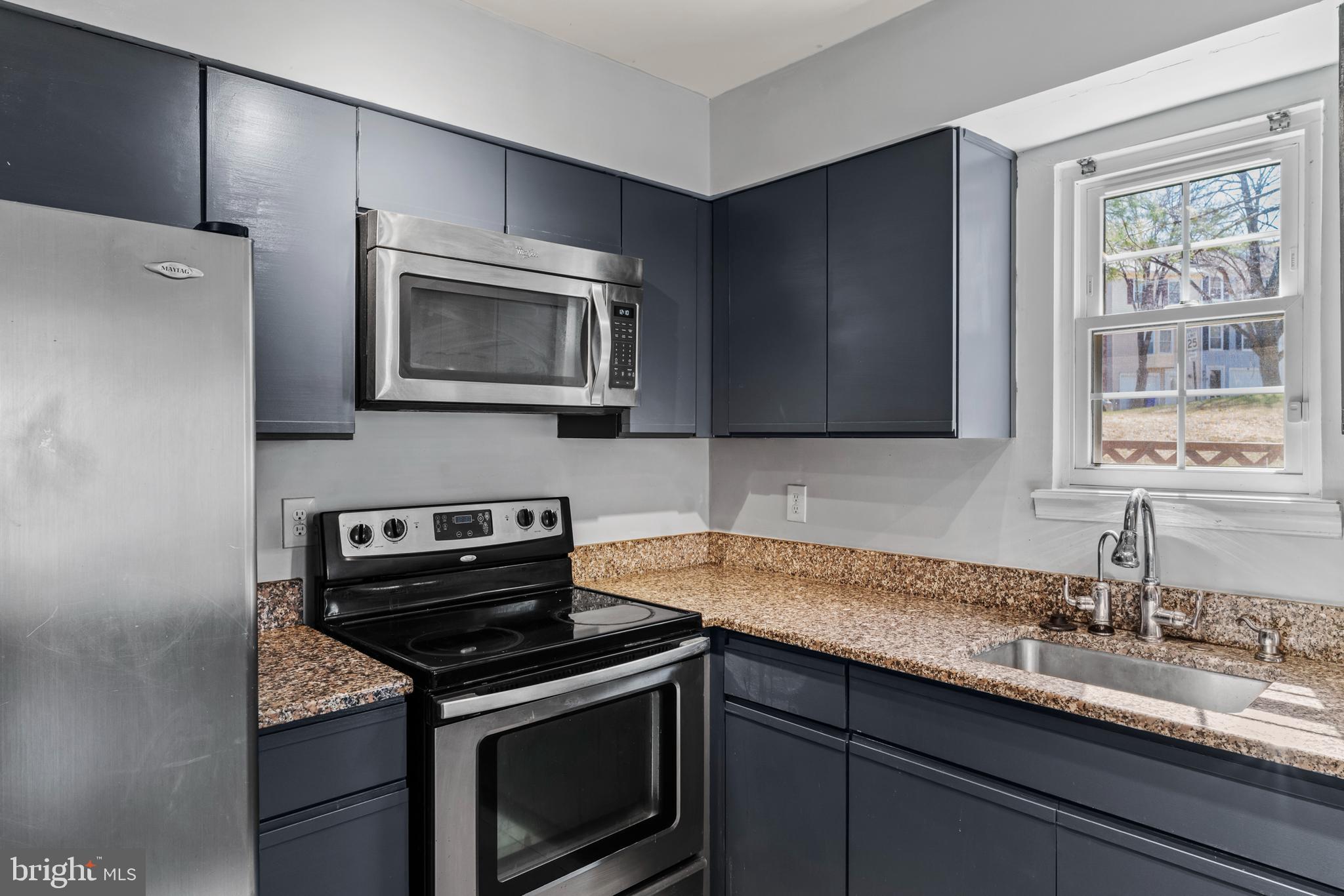 LAUREL LAKES - Residential Lease