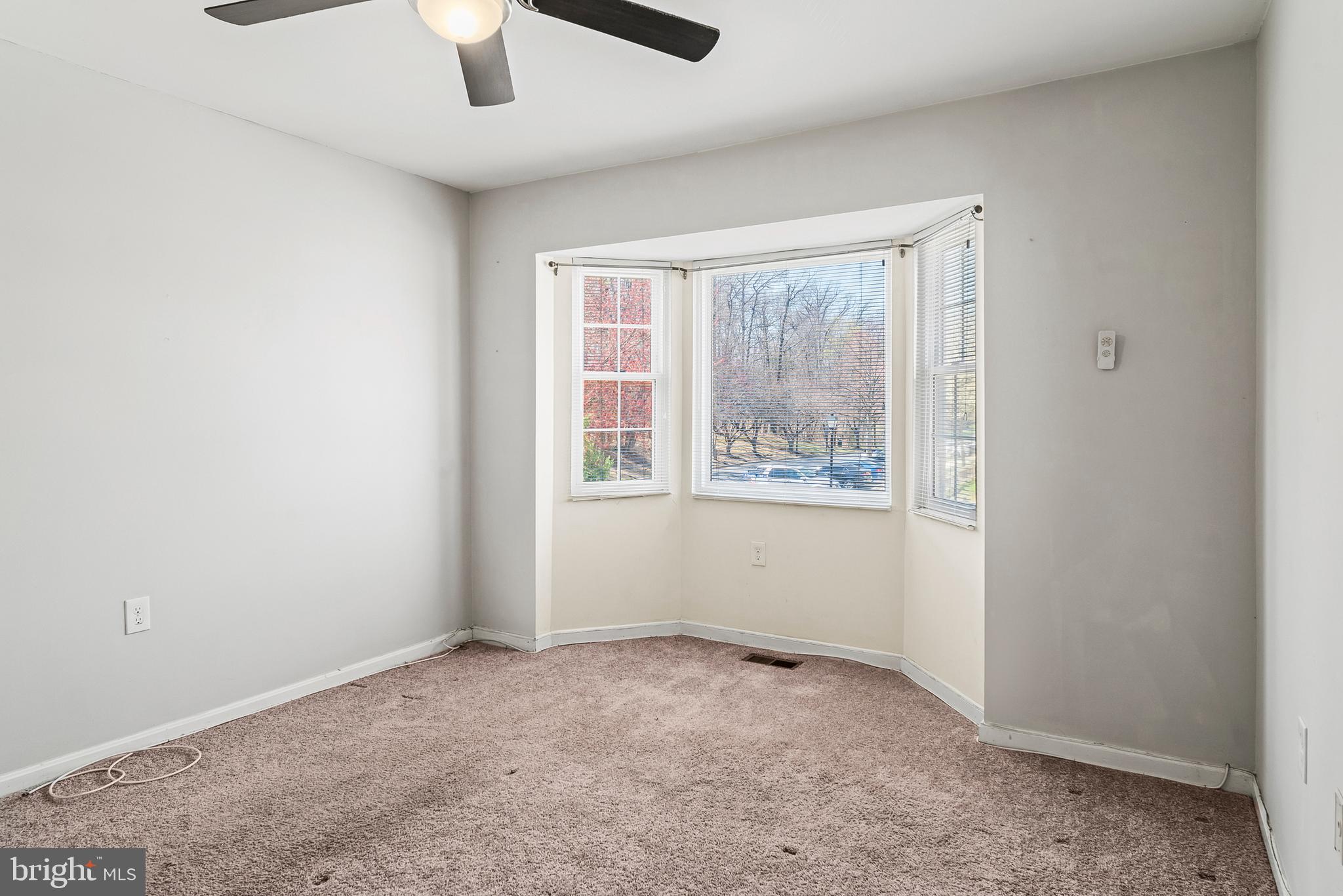 LAUREL LAKES - Residential Lease