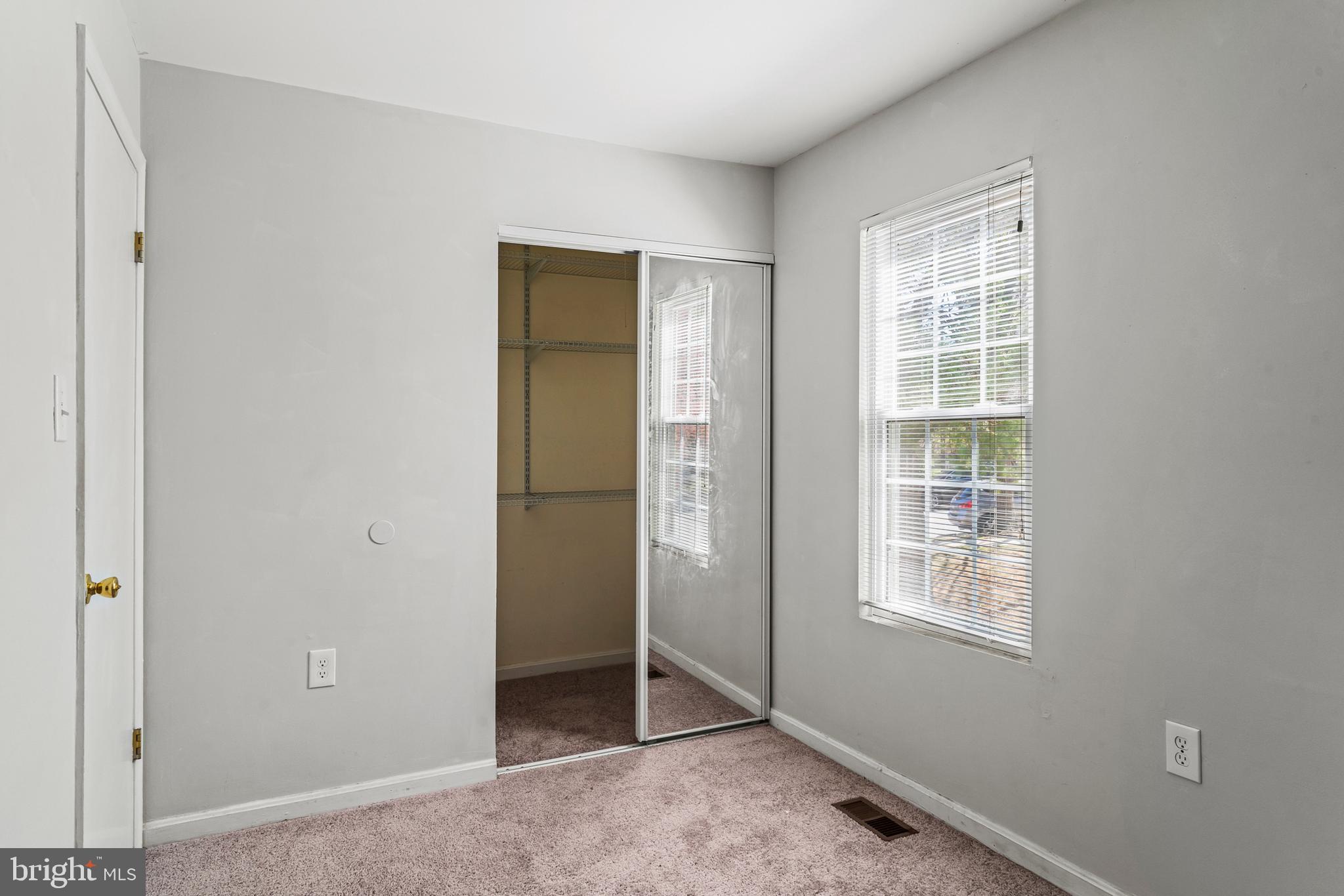 LAUREL LAKES - Residential Lease