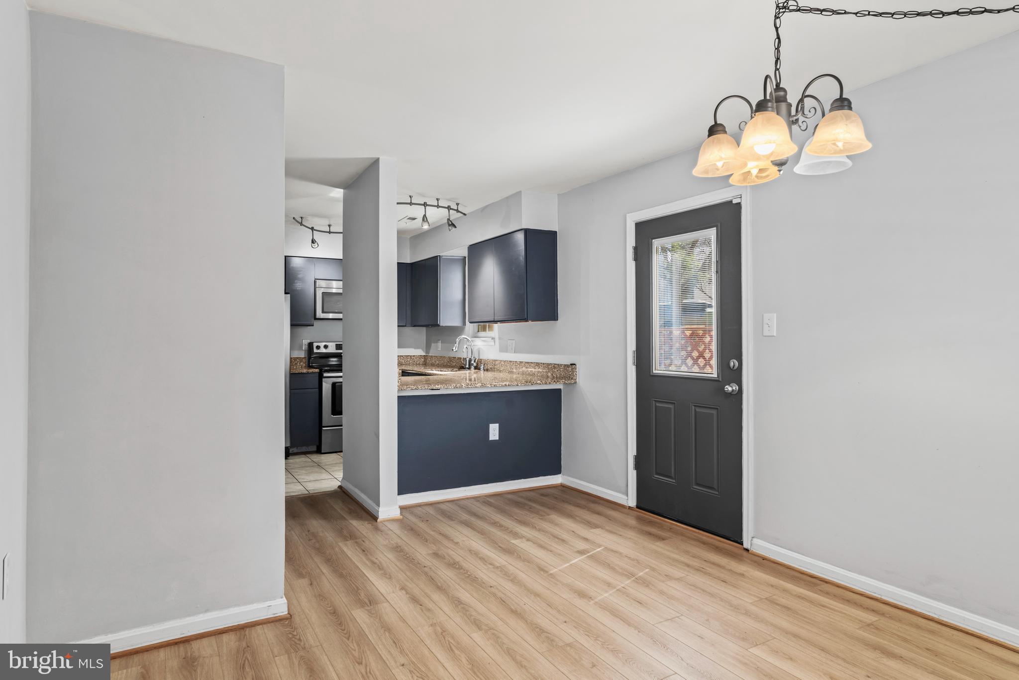 LAUREL LAKES - Residential Lease