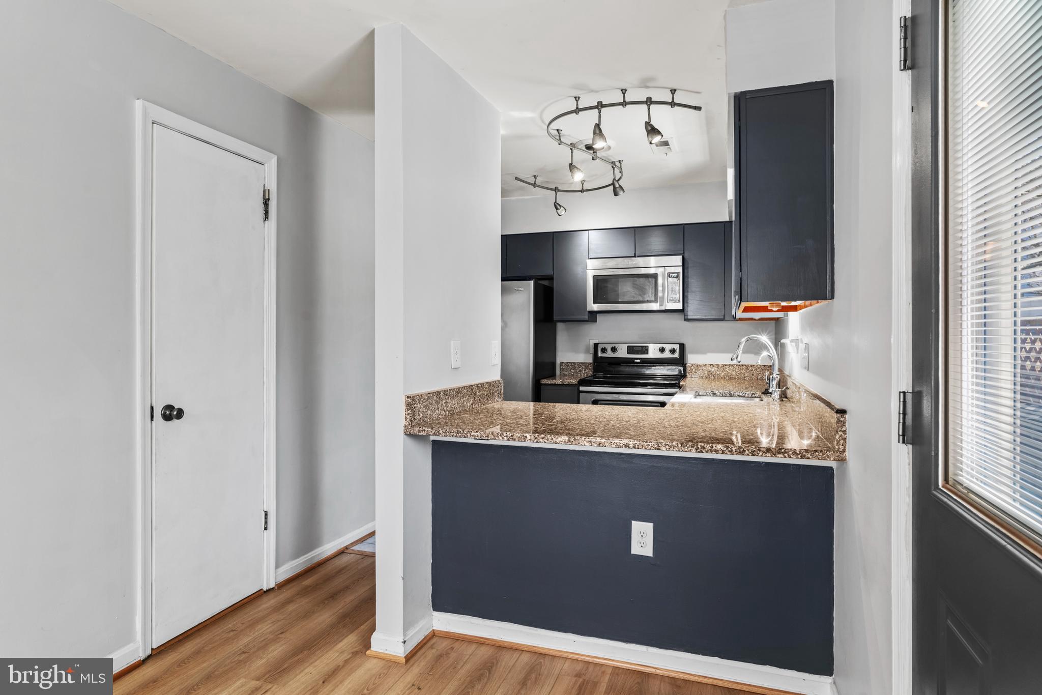 LAUREL LAKES - Residential Lease