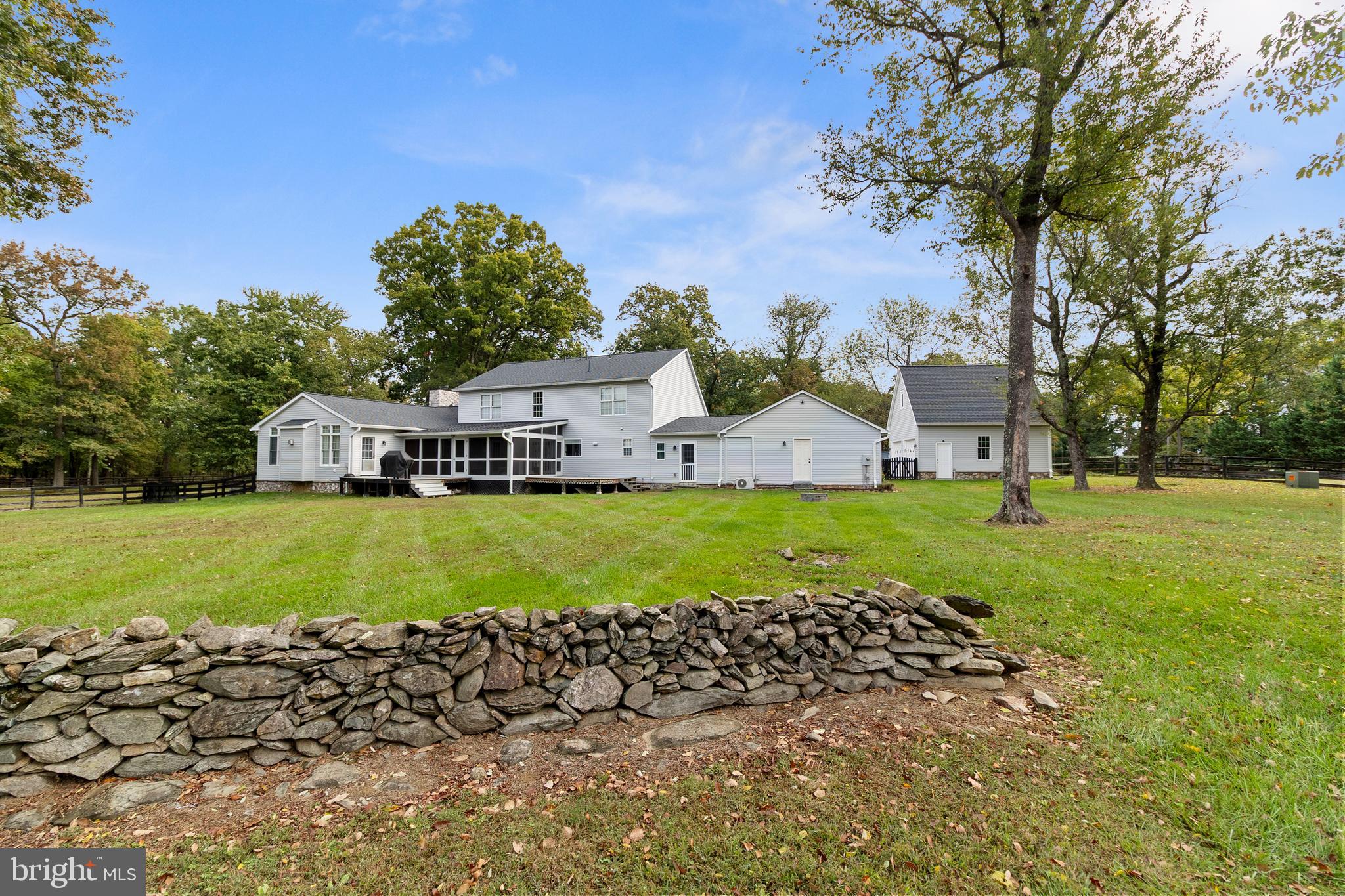 GRASSLAND - Residential