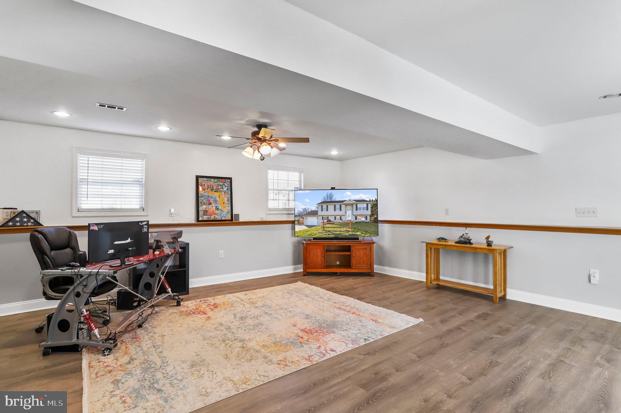 BRIAR RUN - Residential