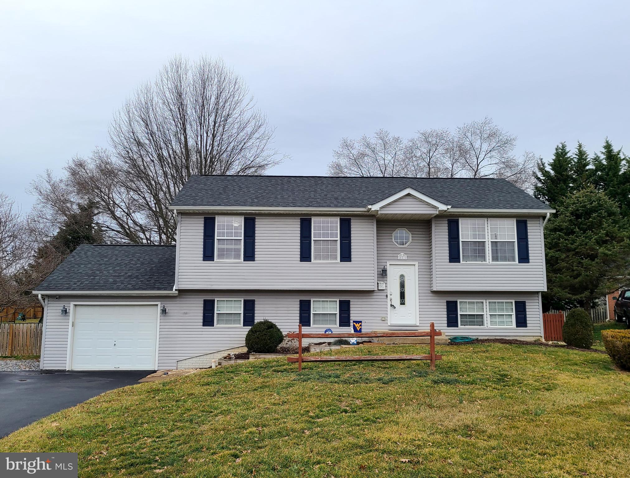 BRIAR RUN - Residential