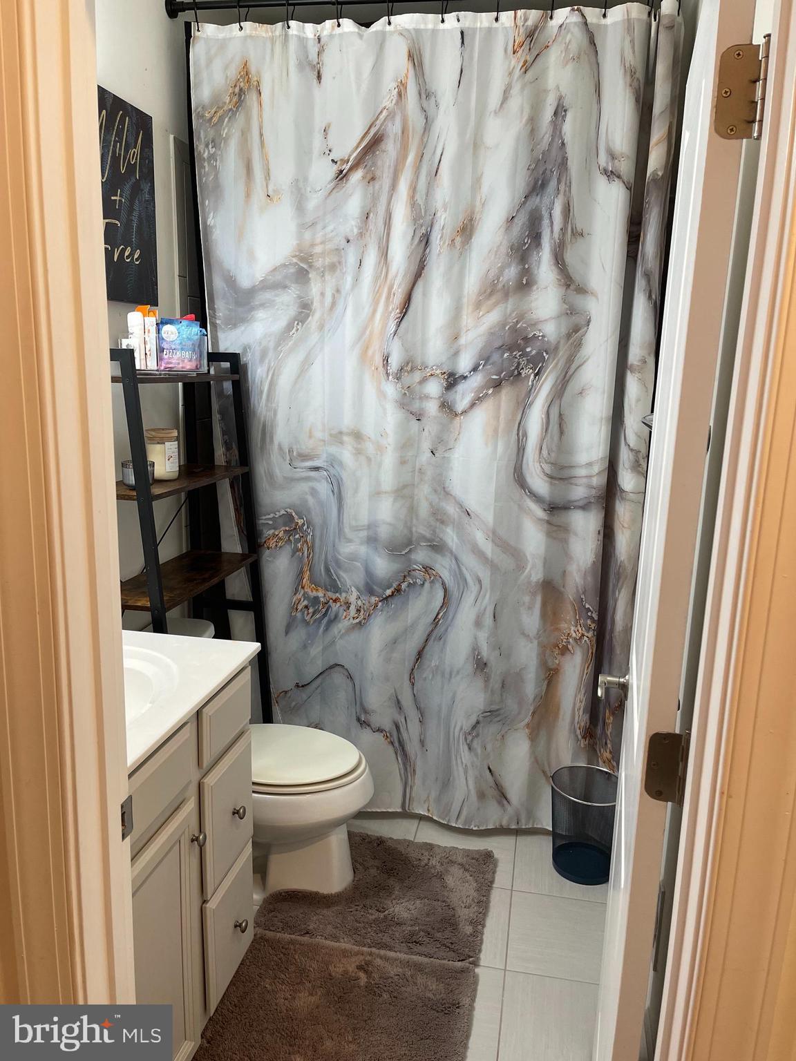 CAPITAL COURT - Residential Lease