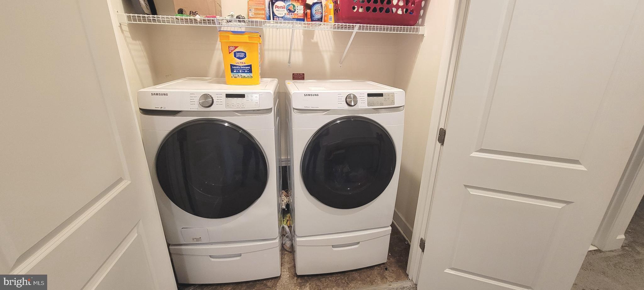 CAPITAL COURT - Residential Lease