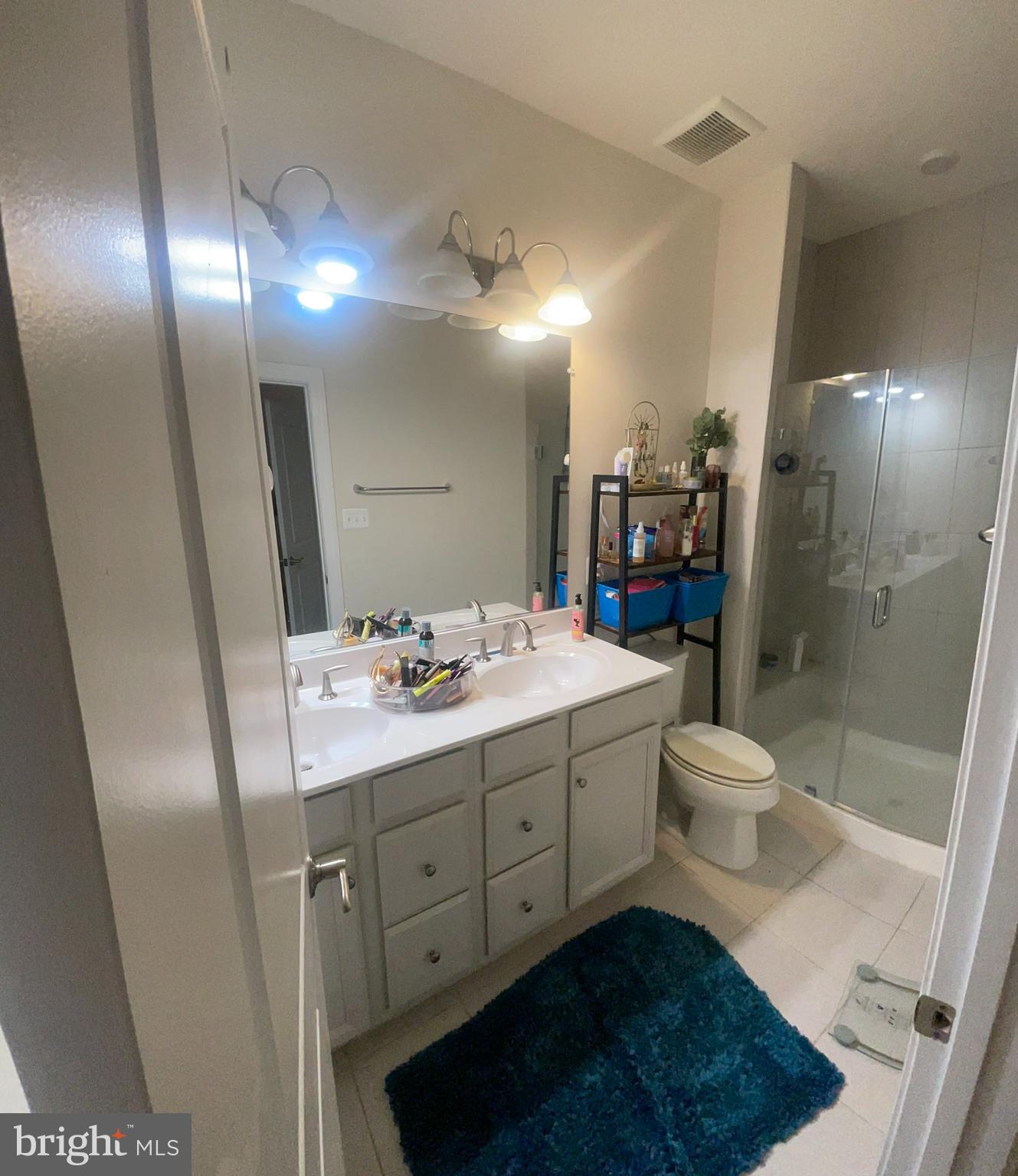 CAPITAL COURT - Residential Lease