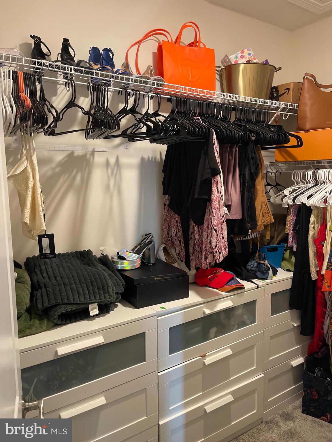 CAPITAL COURT - Residential Lease