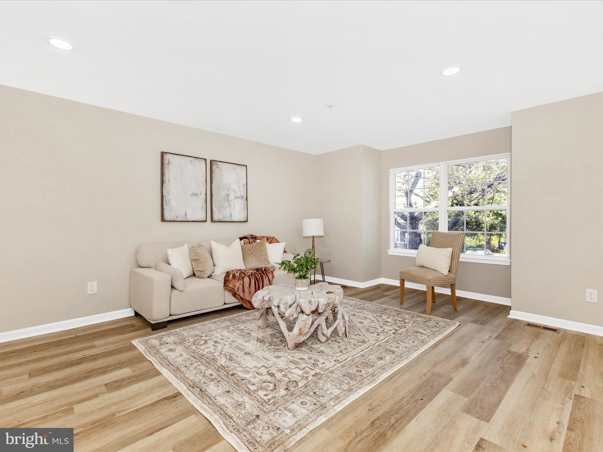 SPRING RIDGE - Residential