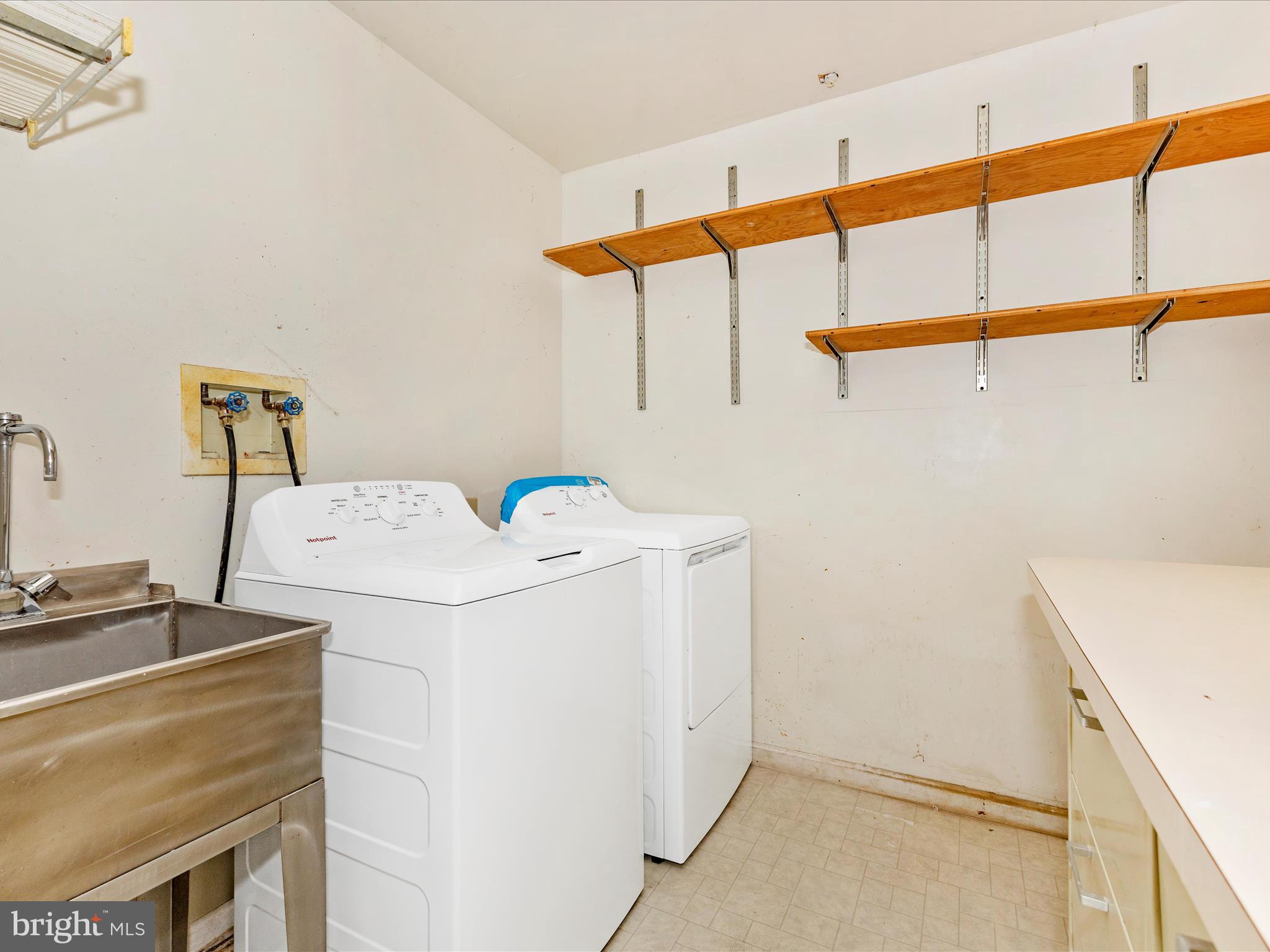 SPRING RIDGE - Residential