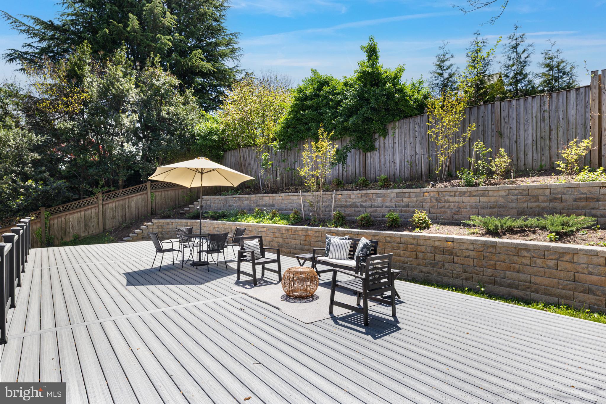 RIVERCREST - Residential