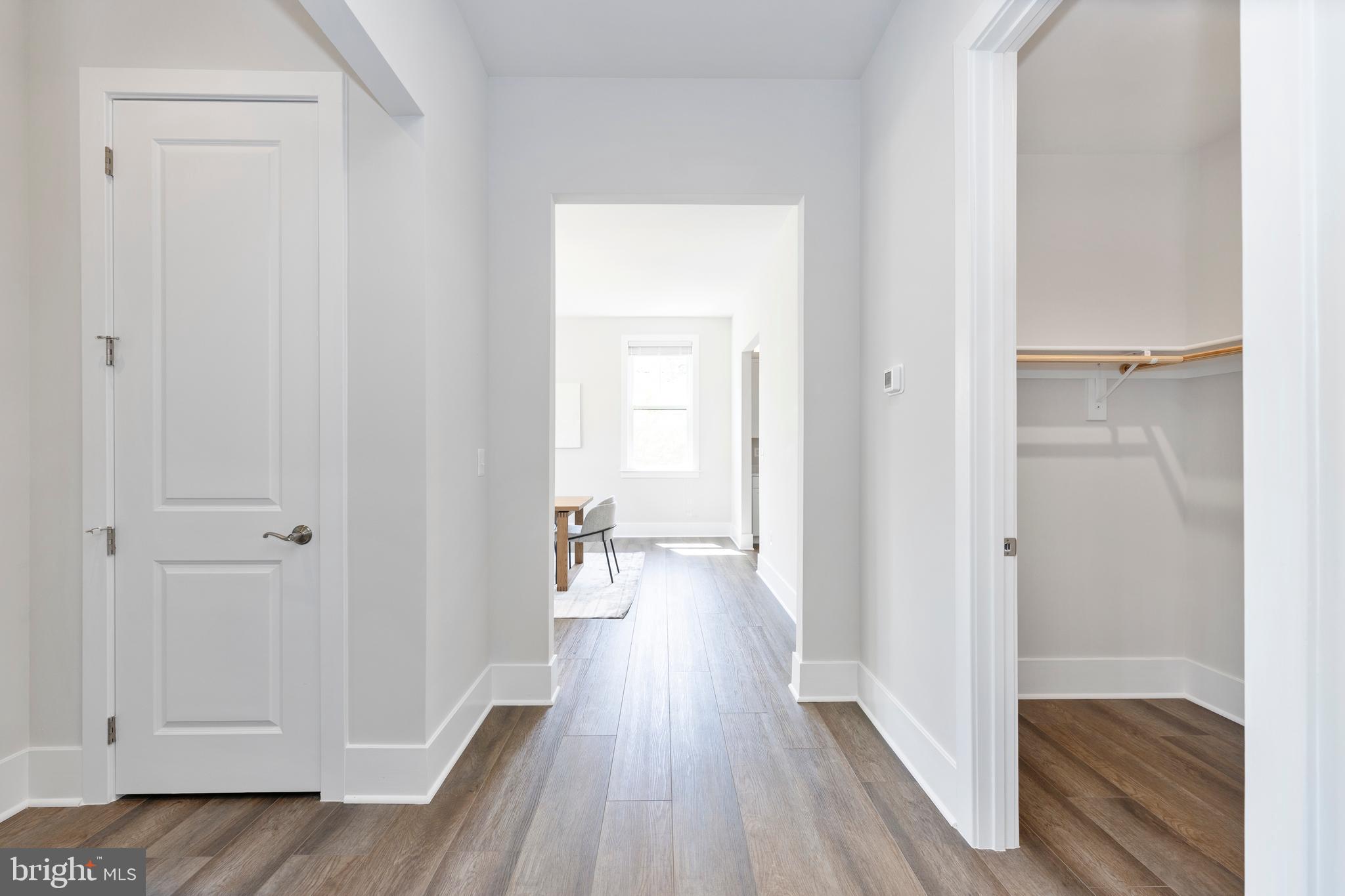 RIVERCREST - Residential