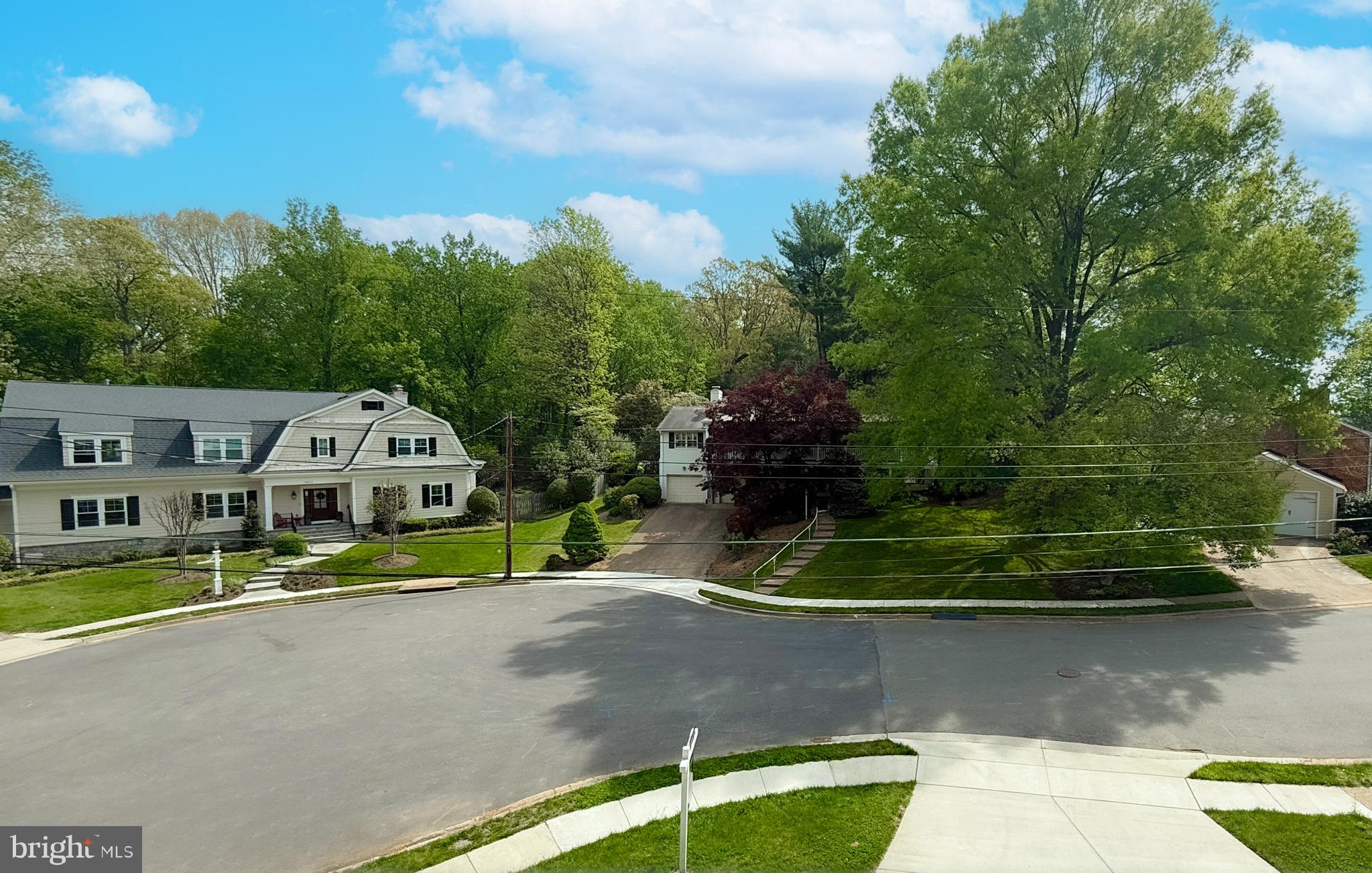 RIVERCREST - Residential