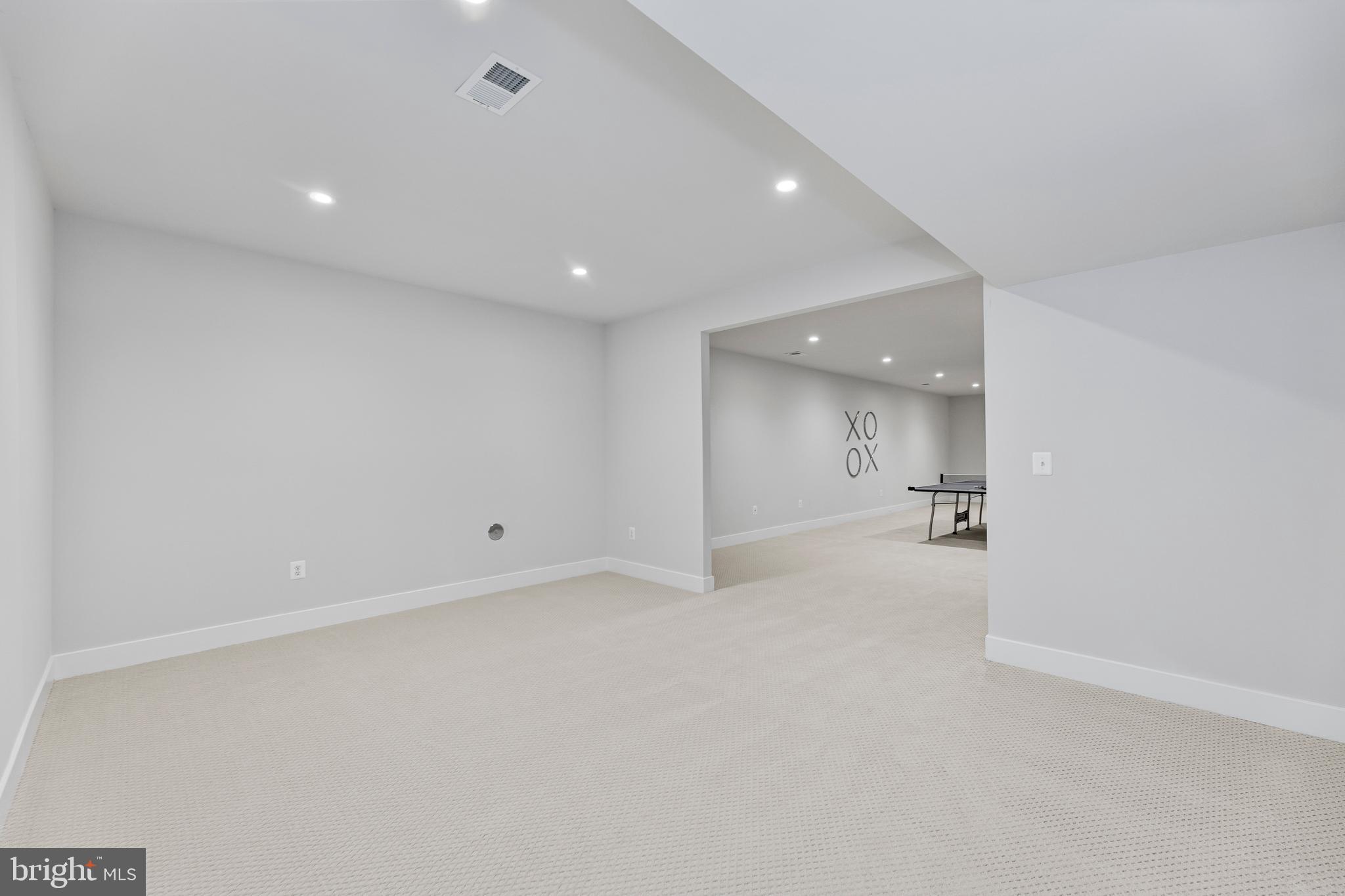 RIVERCREST - Residential