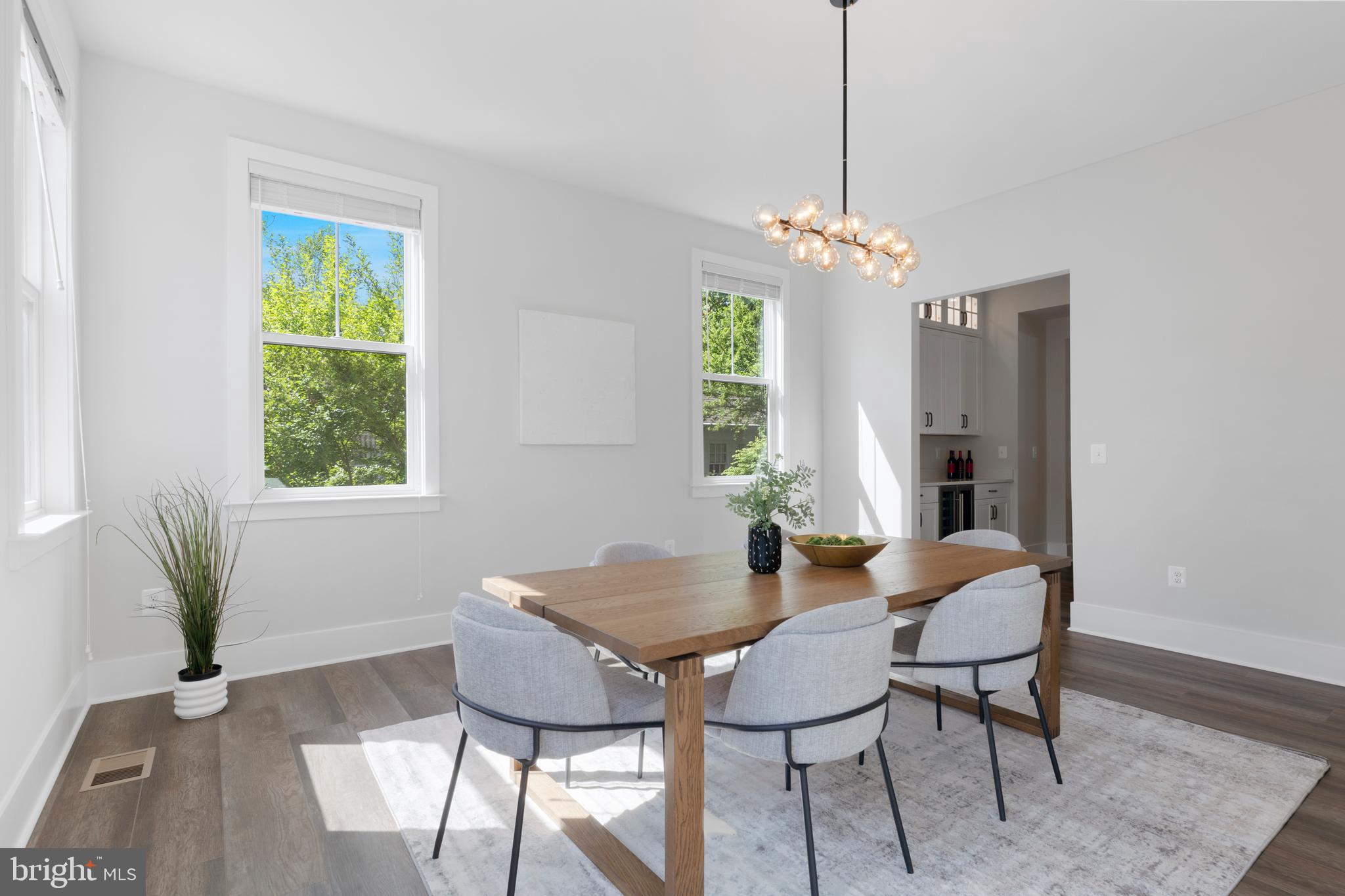 RIVERCREST - Residential