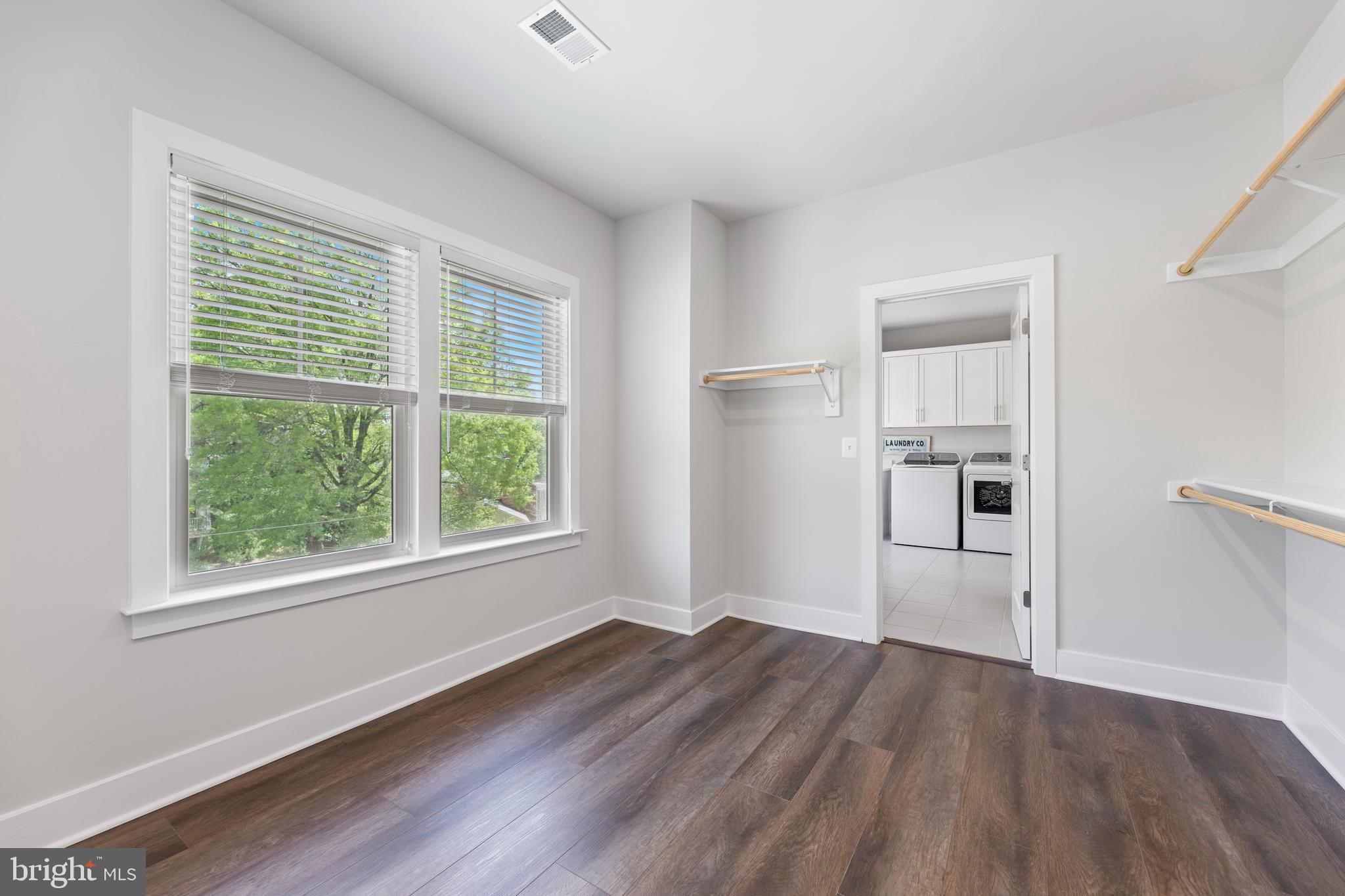 RIVERCREST - Residential