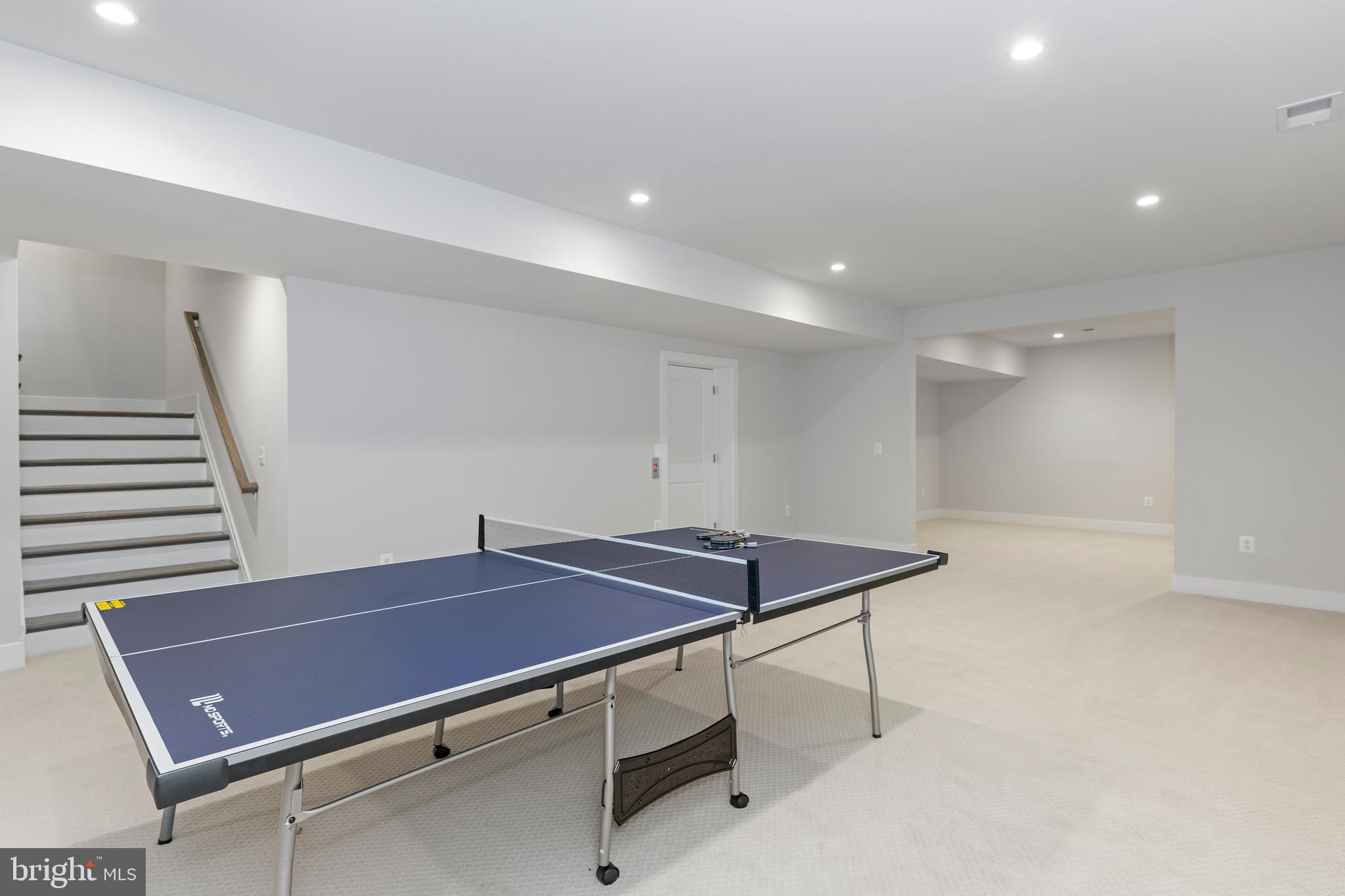 RIVERCREST - Residential