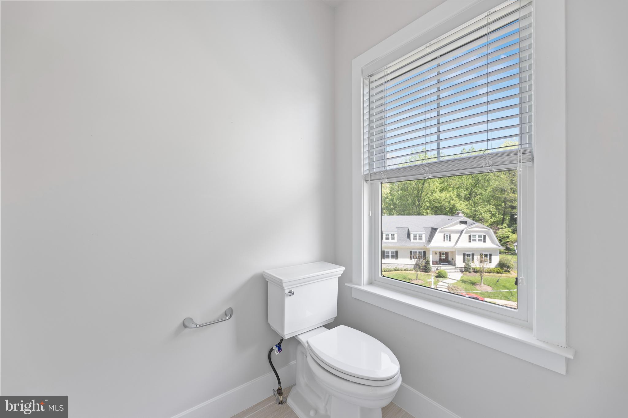 RIVERCREST - Residential