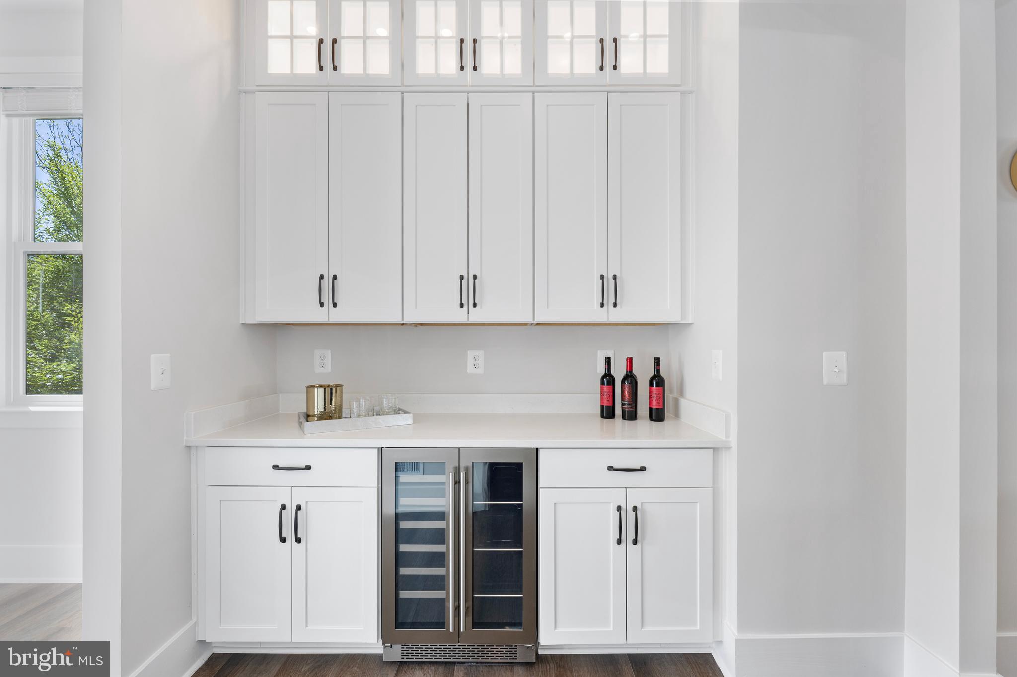 RIVERCREST - Residential