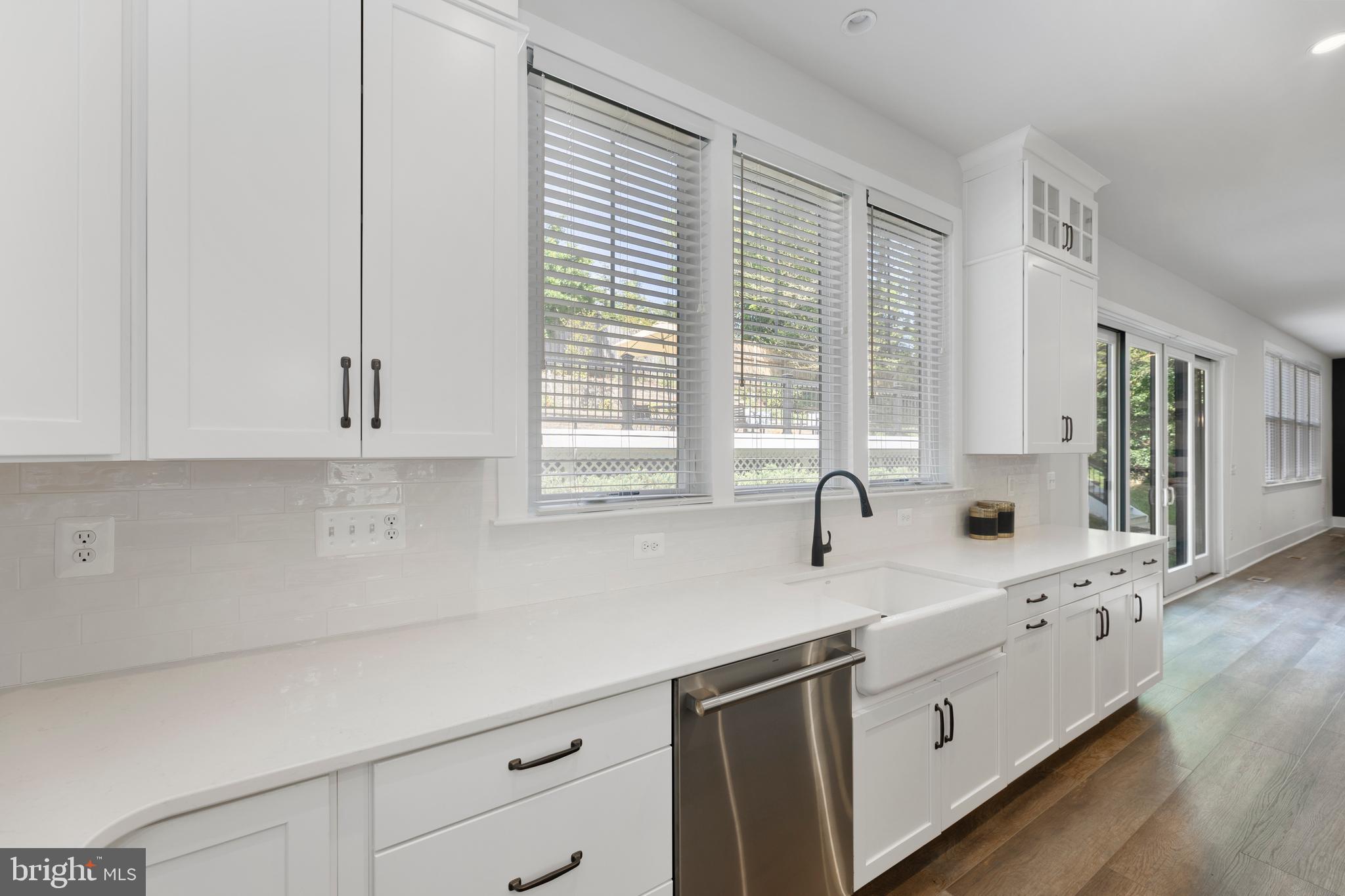 RIVERCREST - Residential