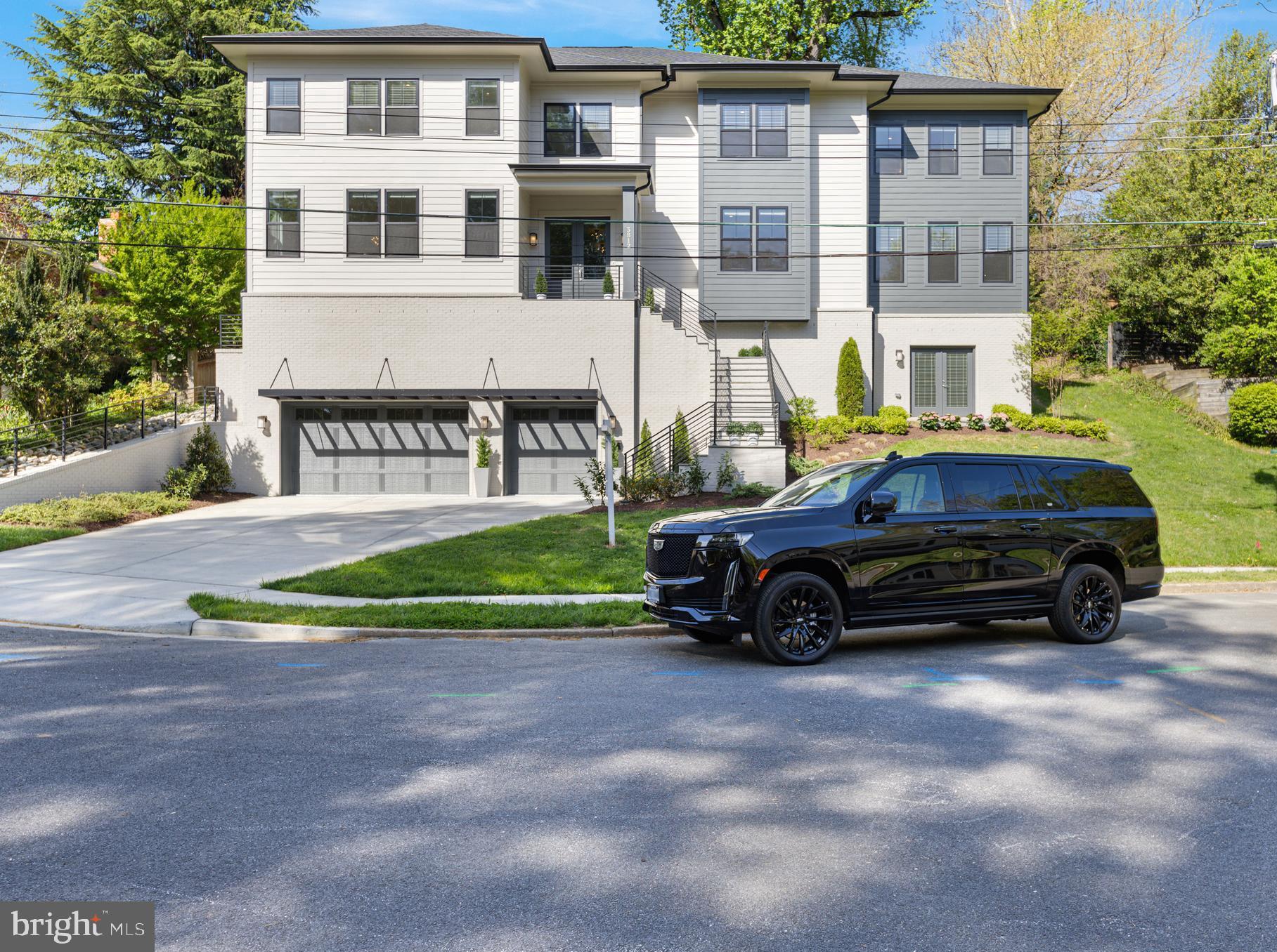 RIVERCREST - Residential