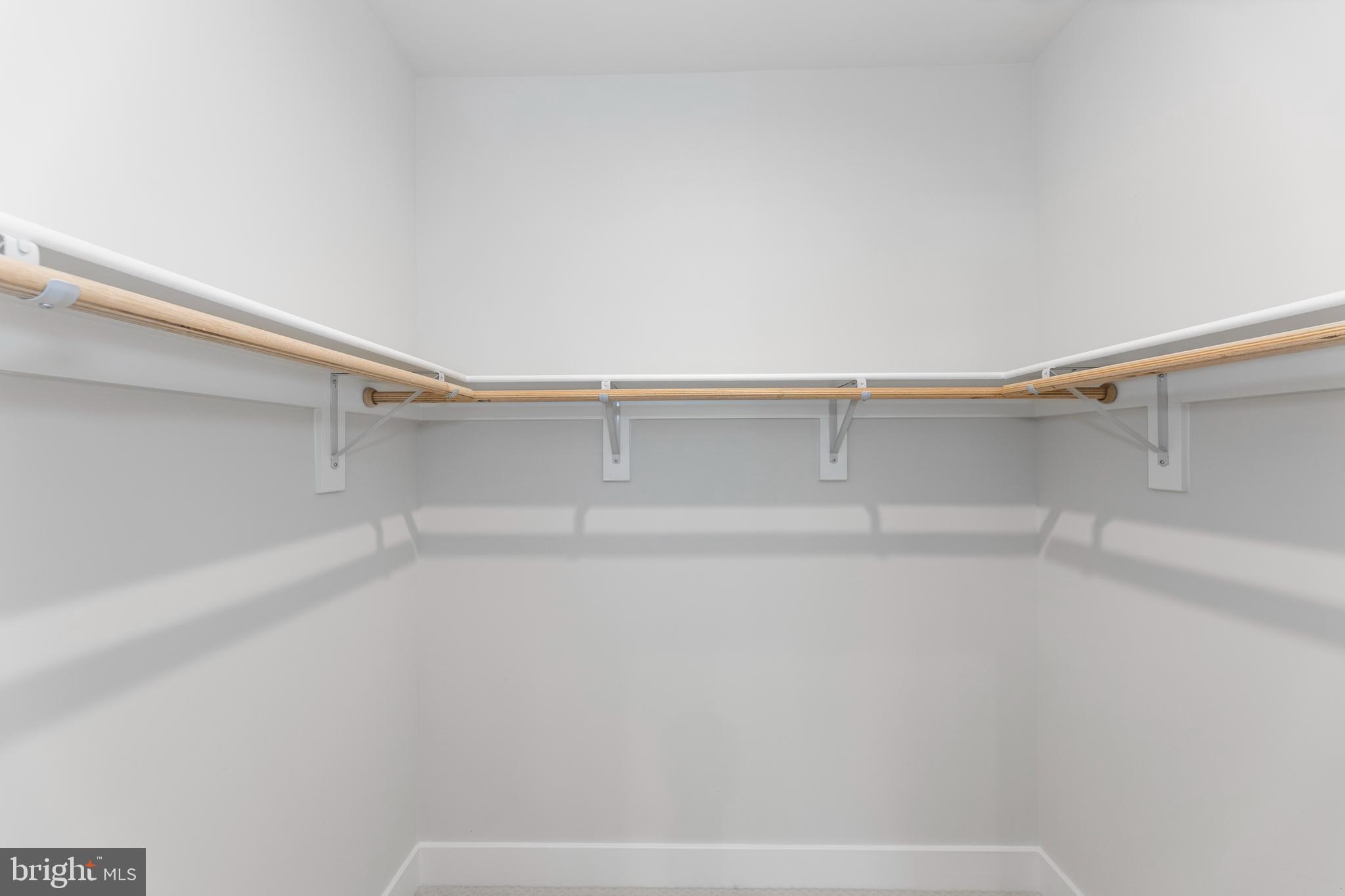 RIVERCREST - Residential