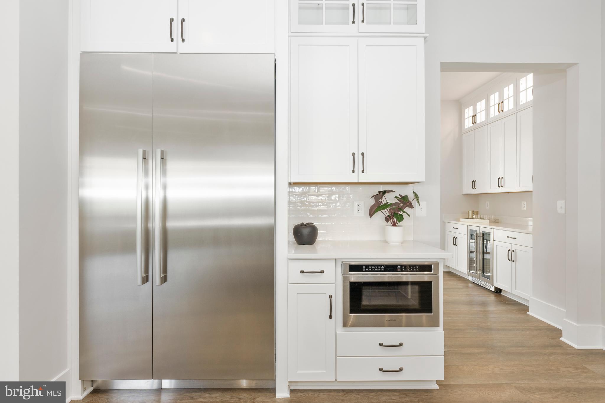 RIVERCREST - Residential