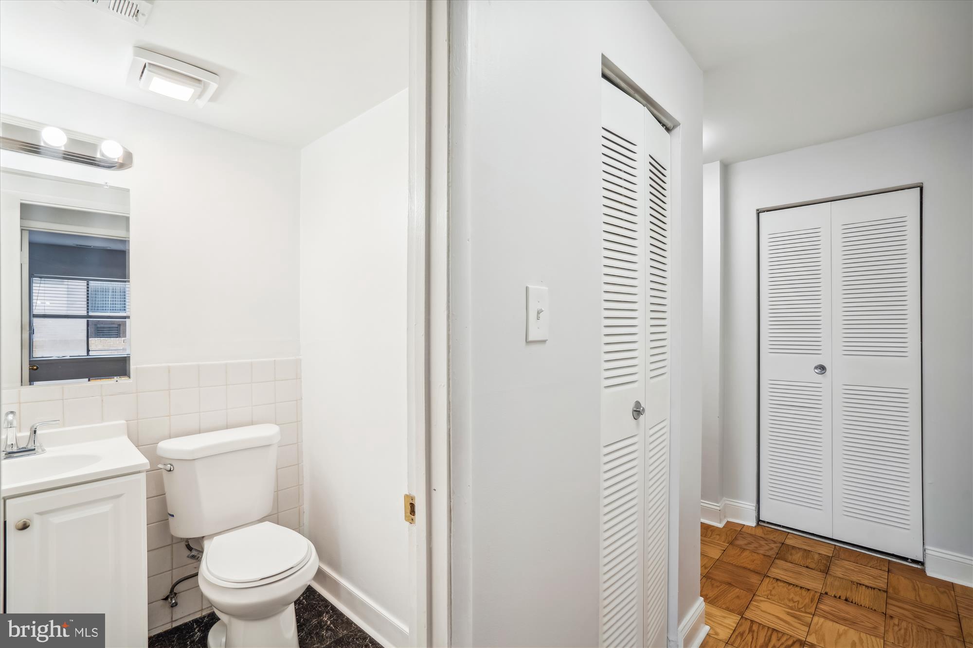 AMERICANA CENTRE - Residential