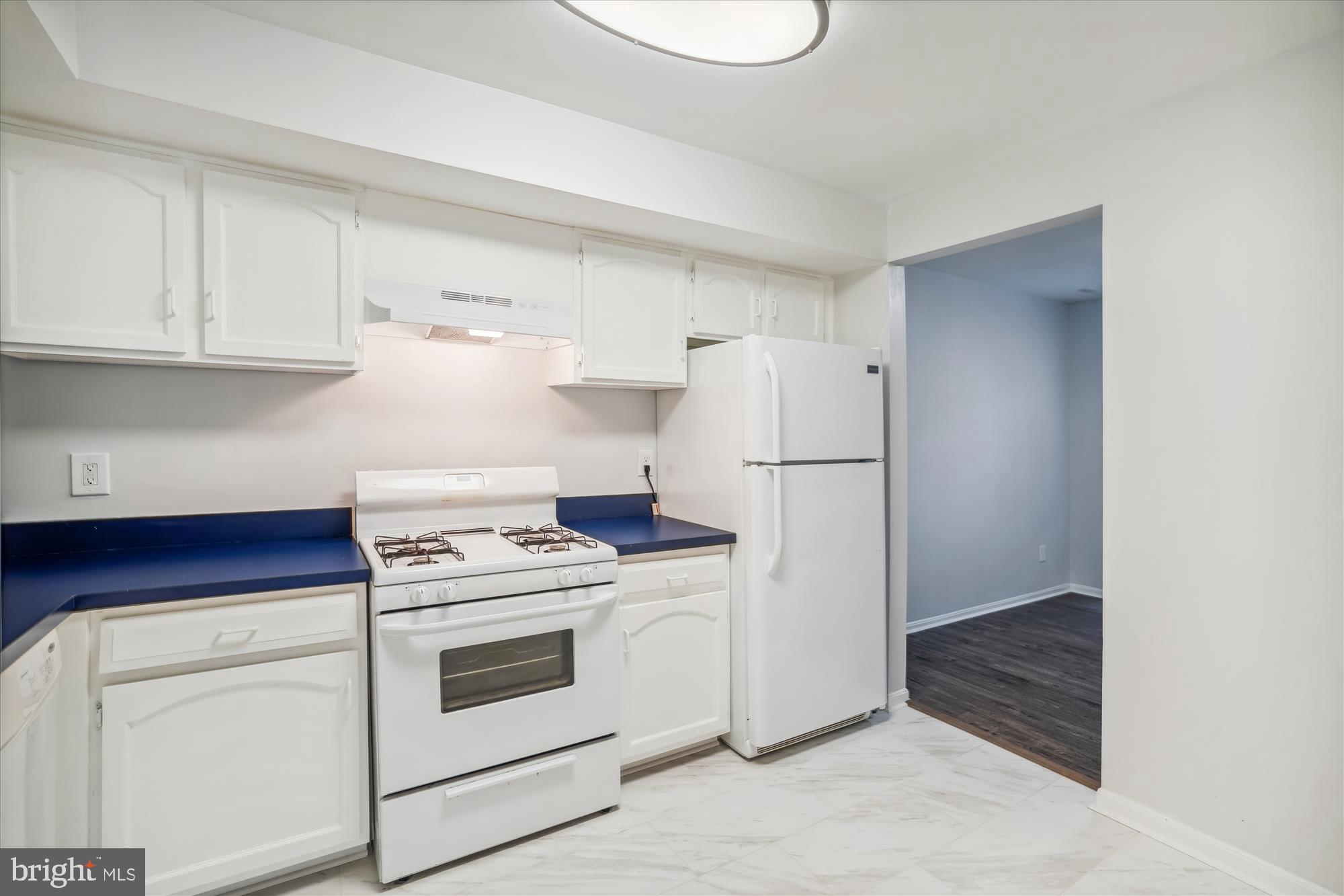 AMERICANA CENTRE - Residential