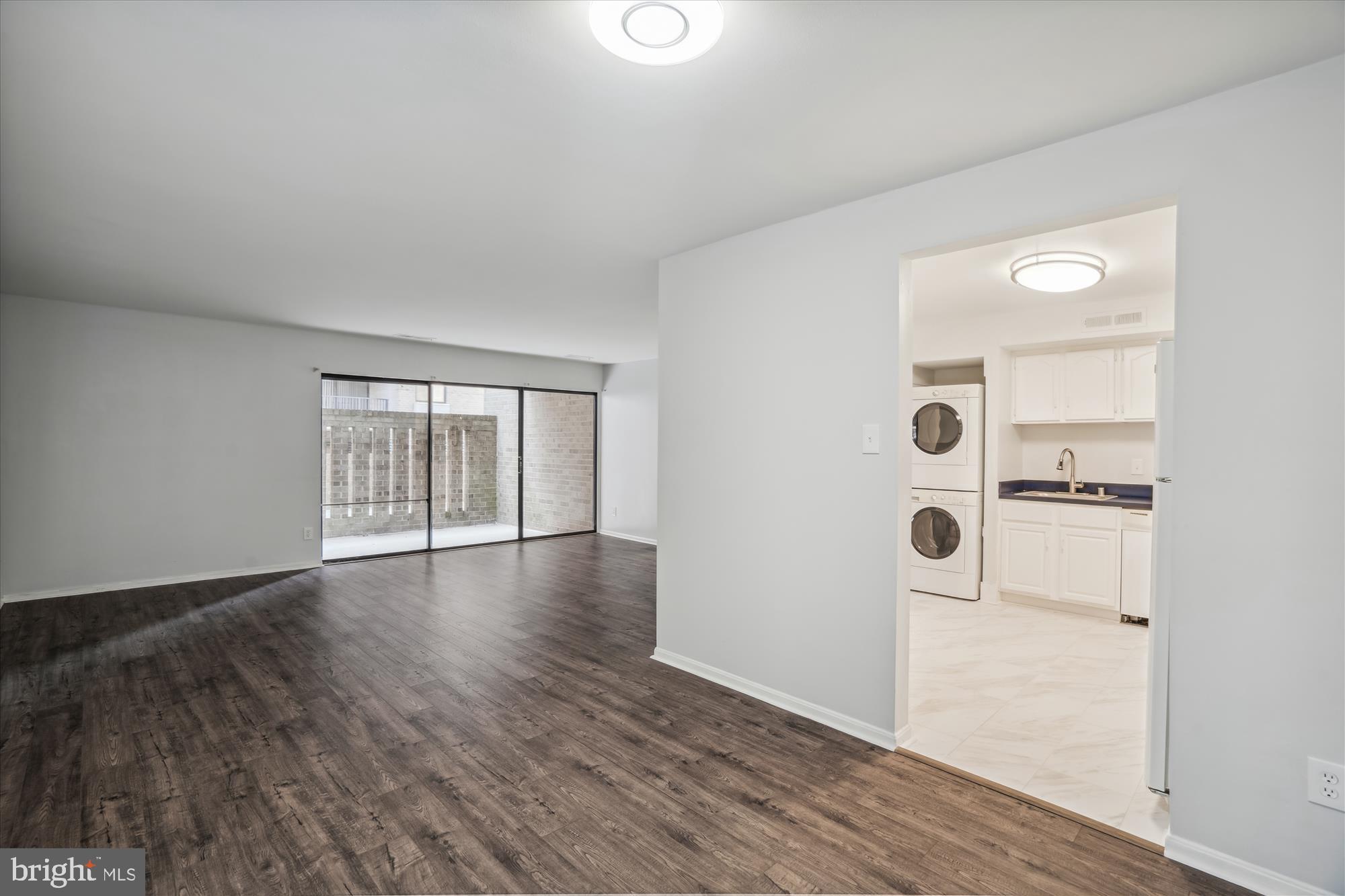 AMERICANA CENTRE - Residential