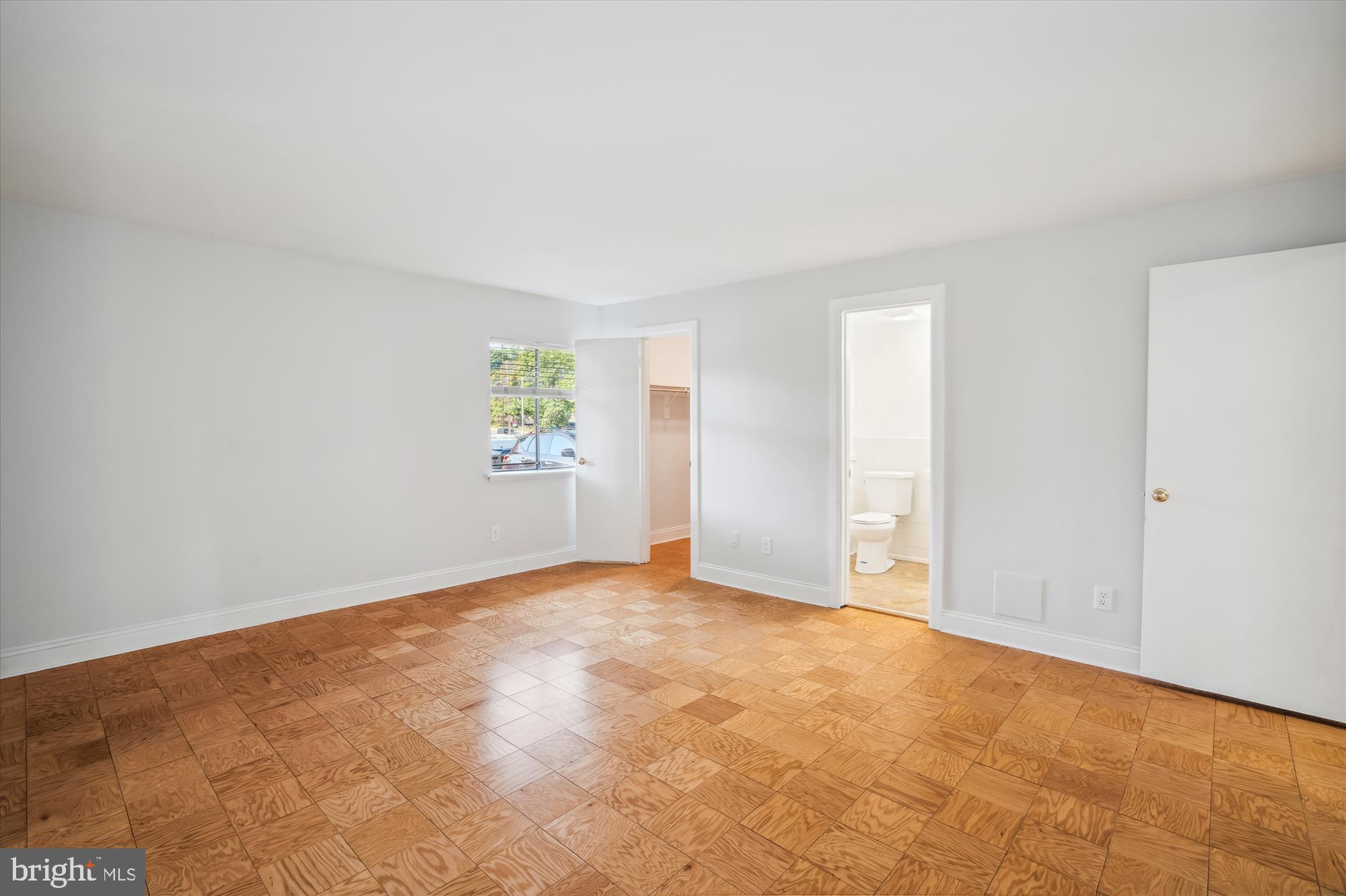 AMERICANA CENTRE - Residential