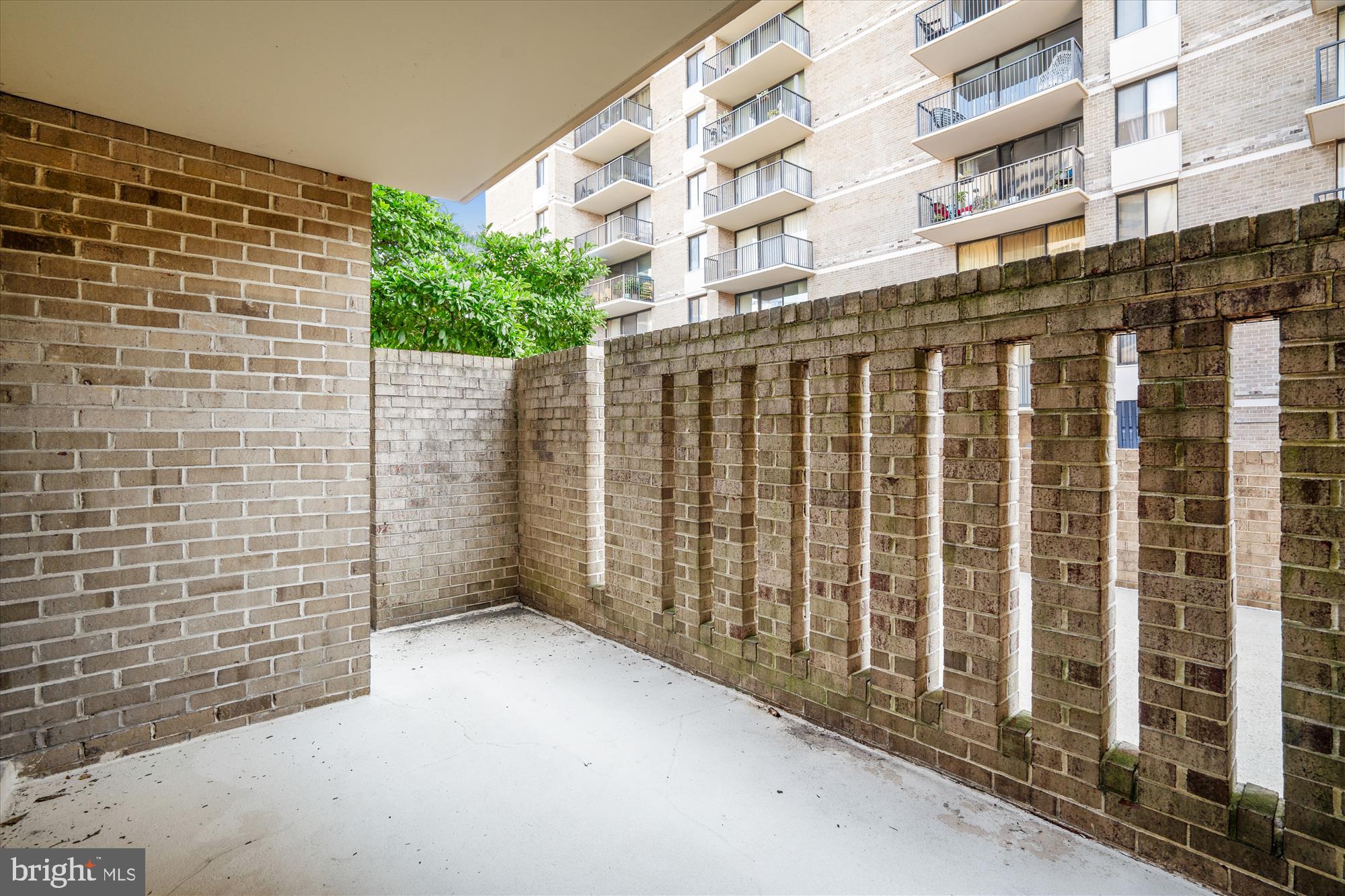 AMERICANA CENTRE - Residential