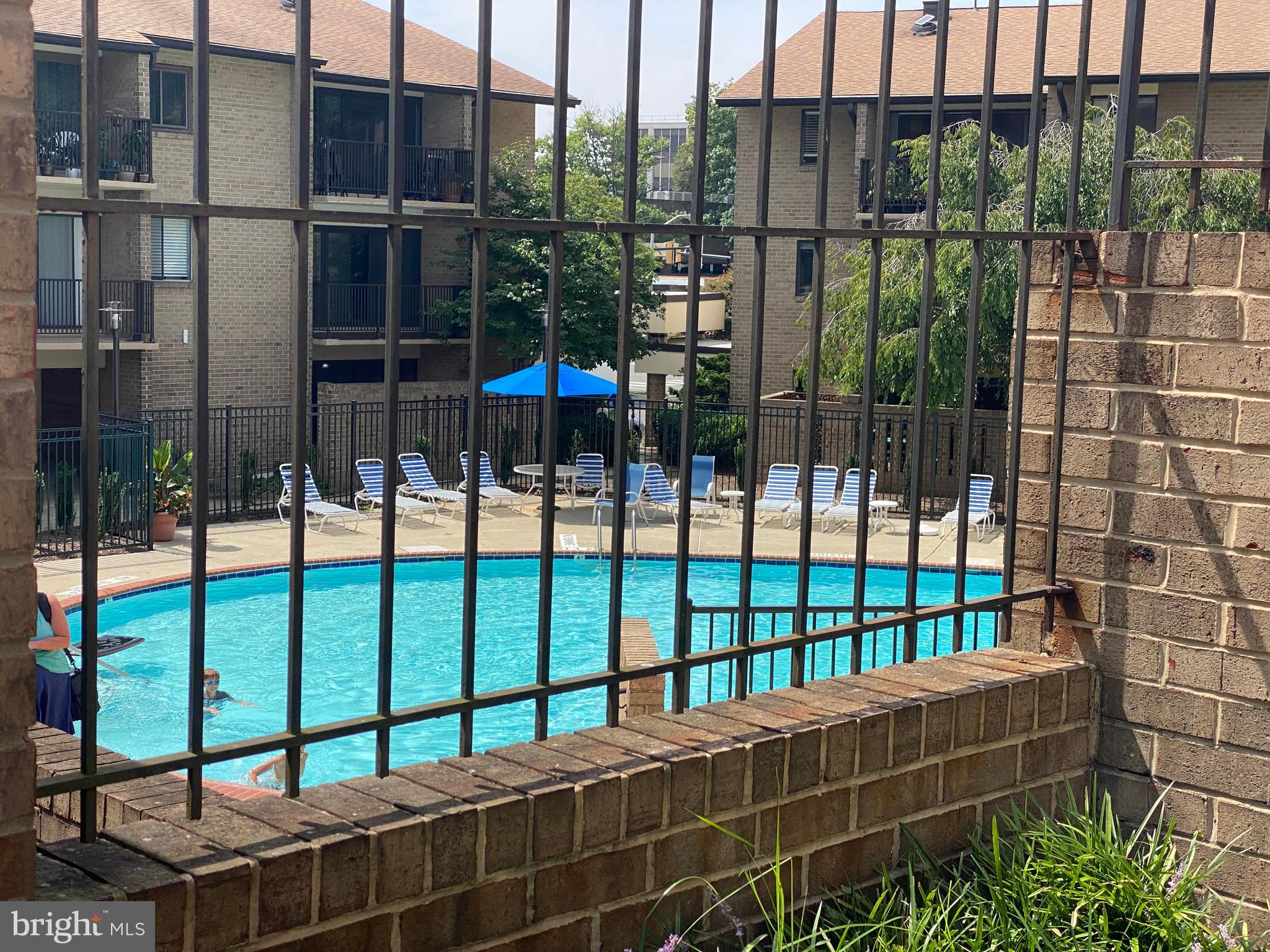 AMERICANA CENTRE - Residential