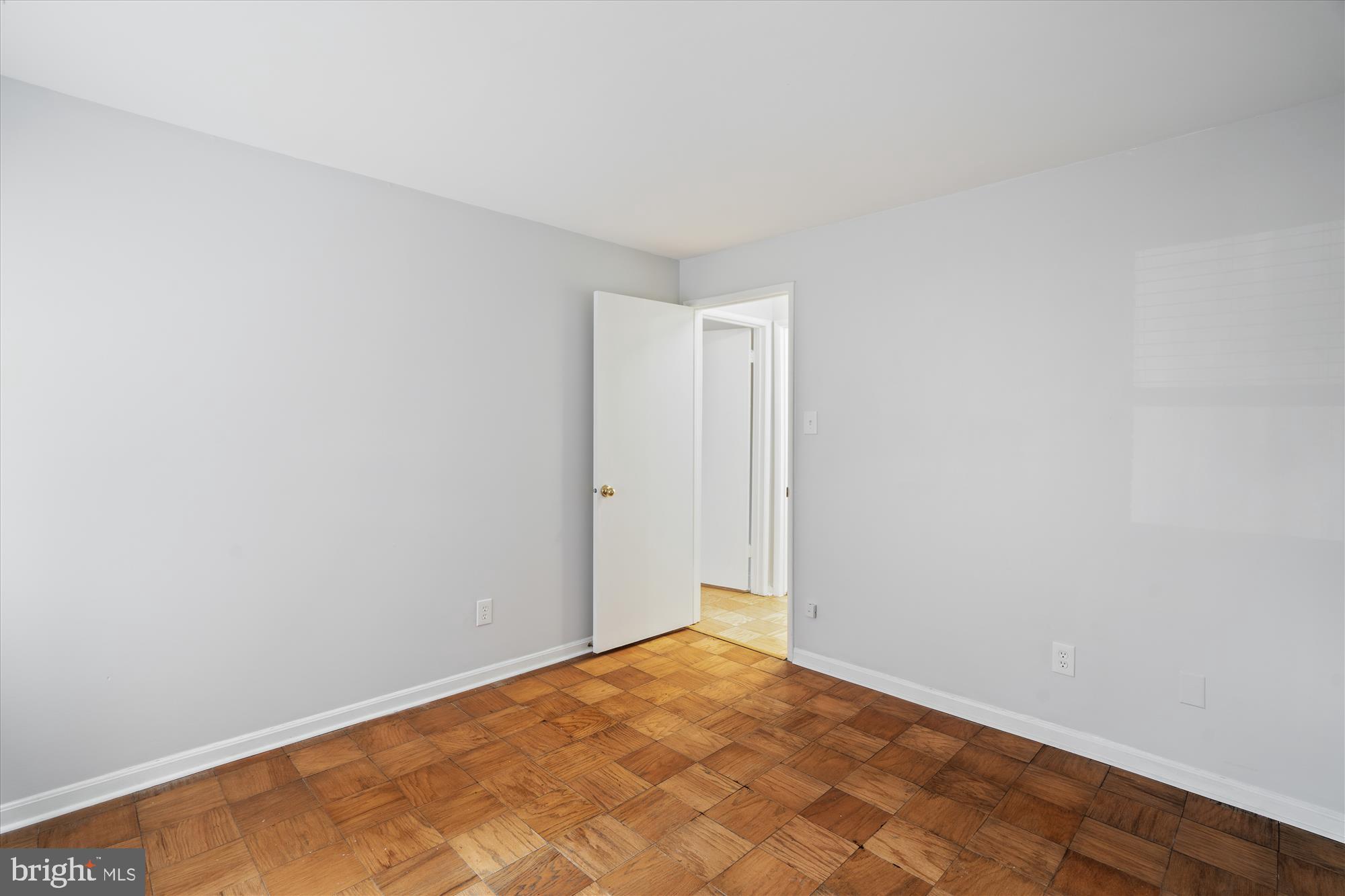 AMERICANA CENTRE - Residential