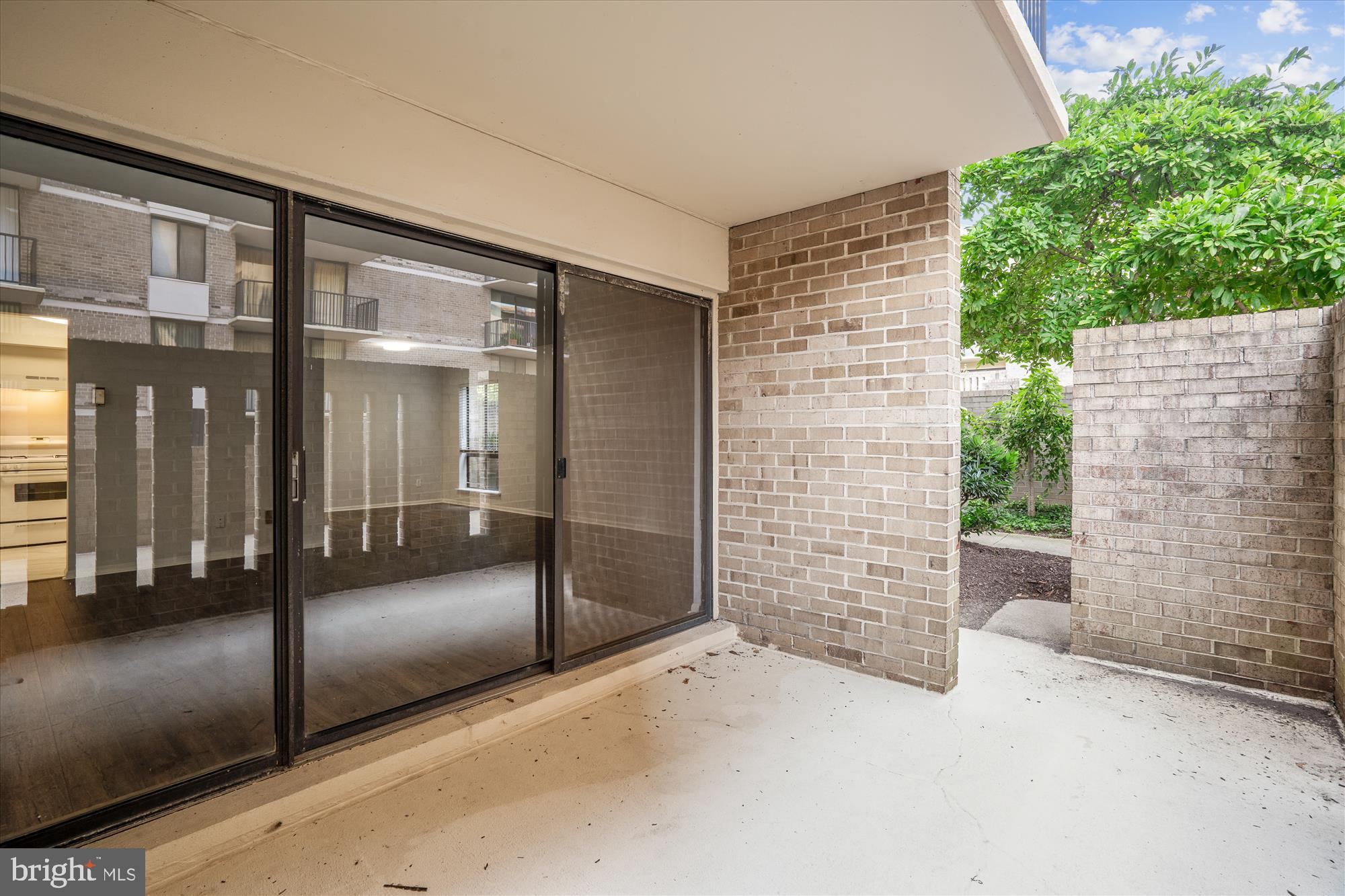 AMERICANA CENTRE - Residential